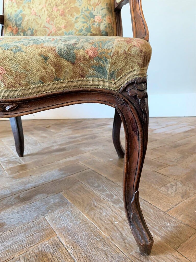 Armchair to the Queen, Louis XV style, circa 1750