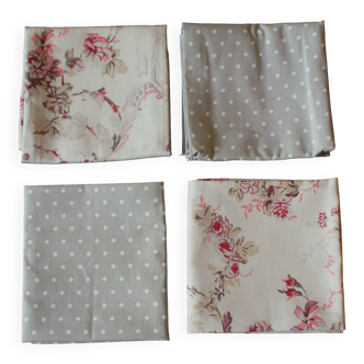 A set of 4 gray blue table napkins polka dots pink flowers