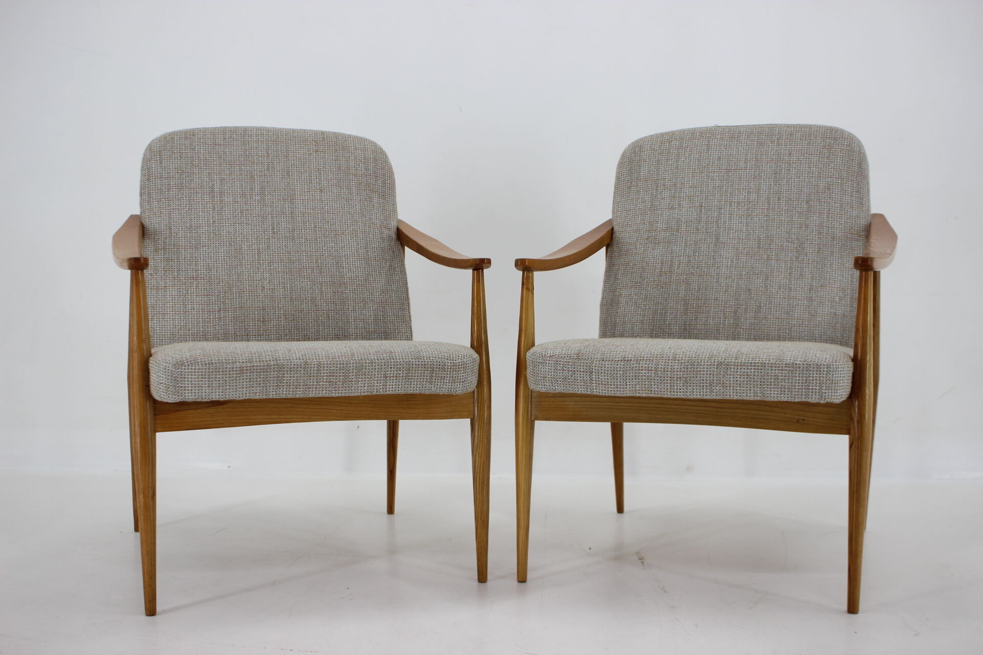 Paire de fauteuils en hêtre, Tchécoslovaquie, 1970