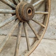 Antique cart wheel wagon wheel XXL oak wood 126 cm