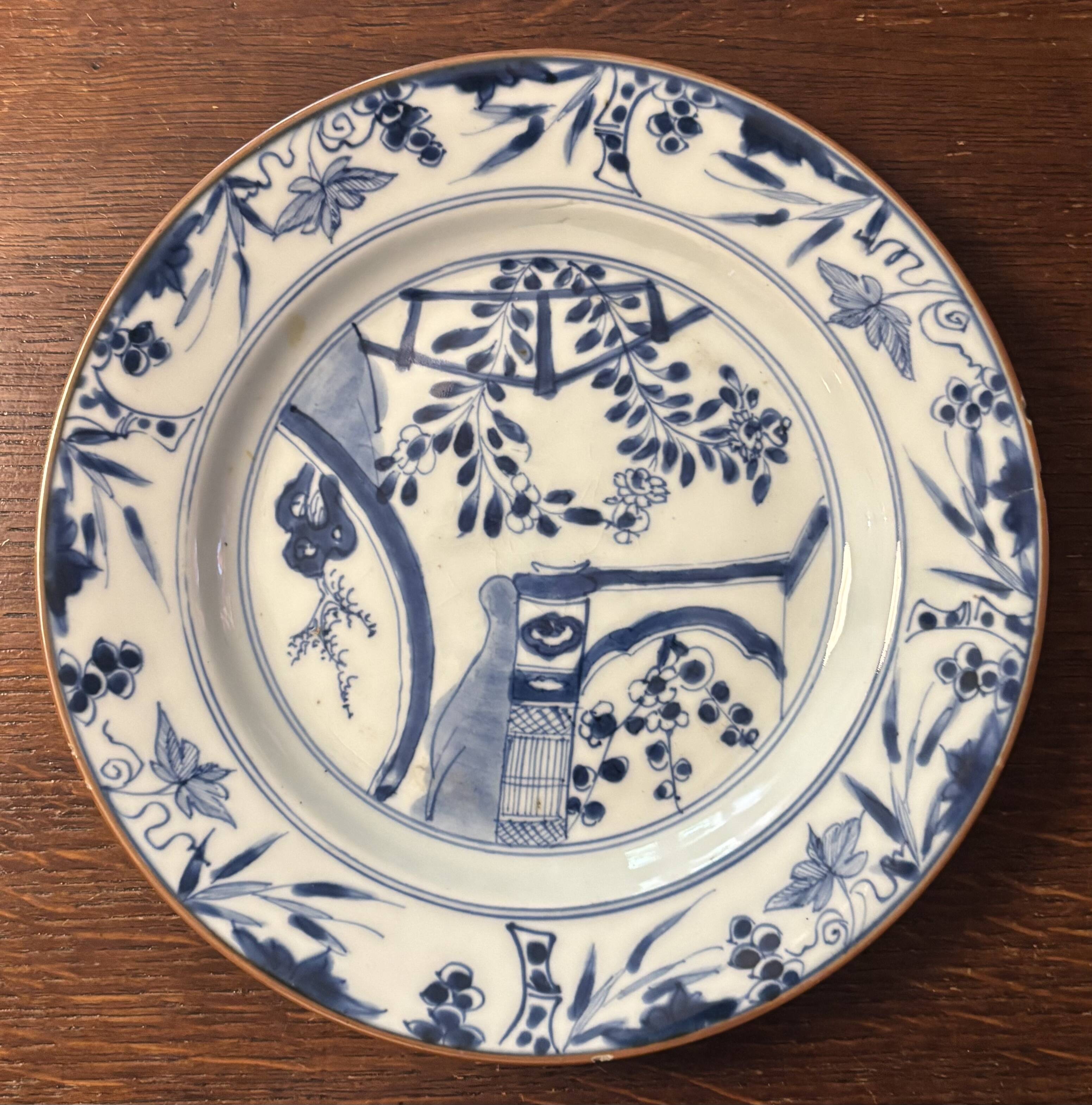 Porcelain plate Compagnie des Indes Qianlong period, 18th century