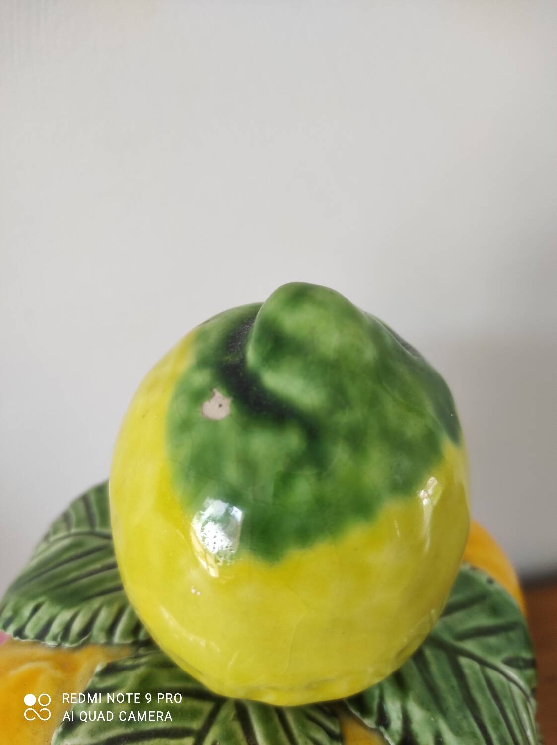 Barbotine centerpiece