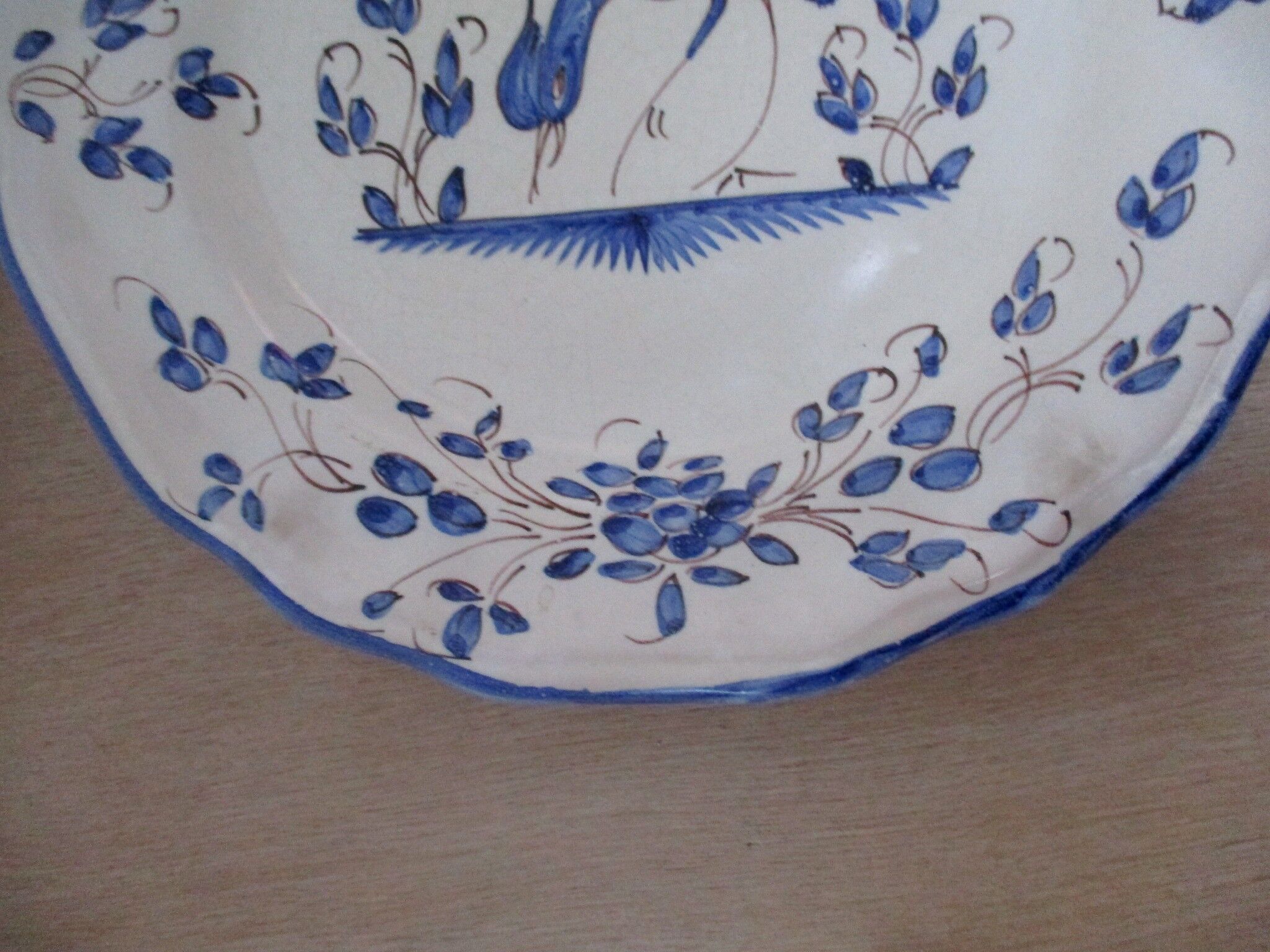 Ceramic plate, bird decoration