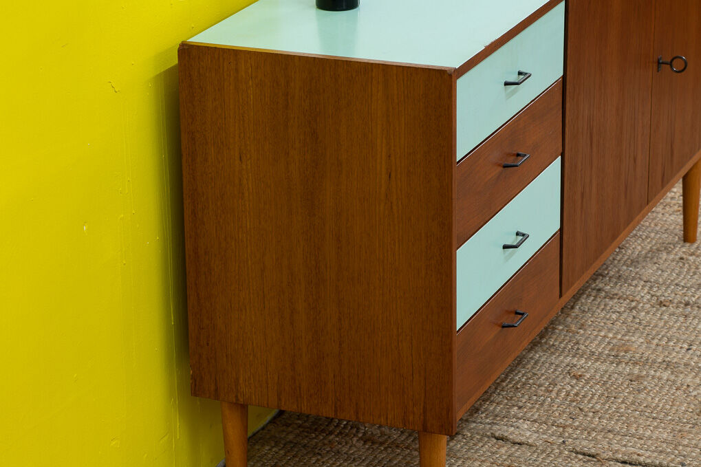 Scandinavian Vintage Teak Row – 148 cm