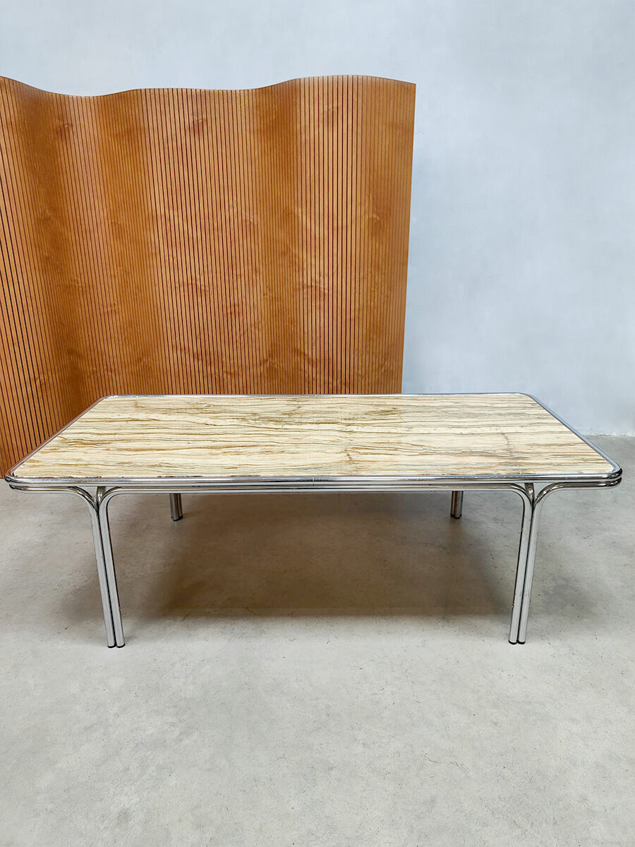 Table basse en marbre vintage 'style Bauhaus'