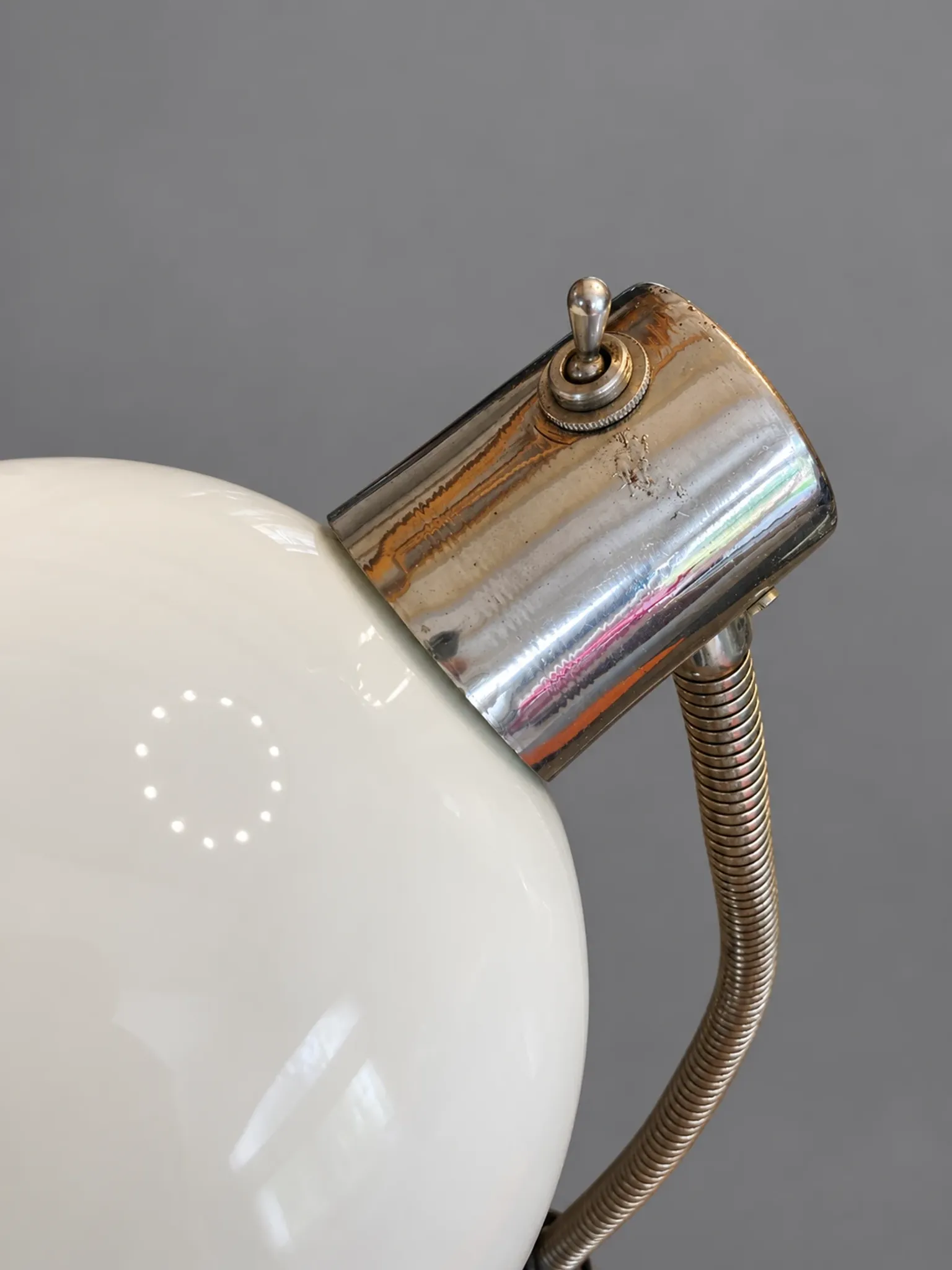Table lamp with opaline tulip glass