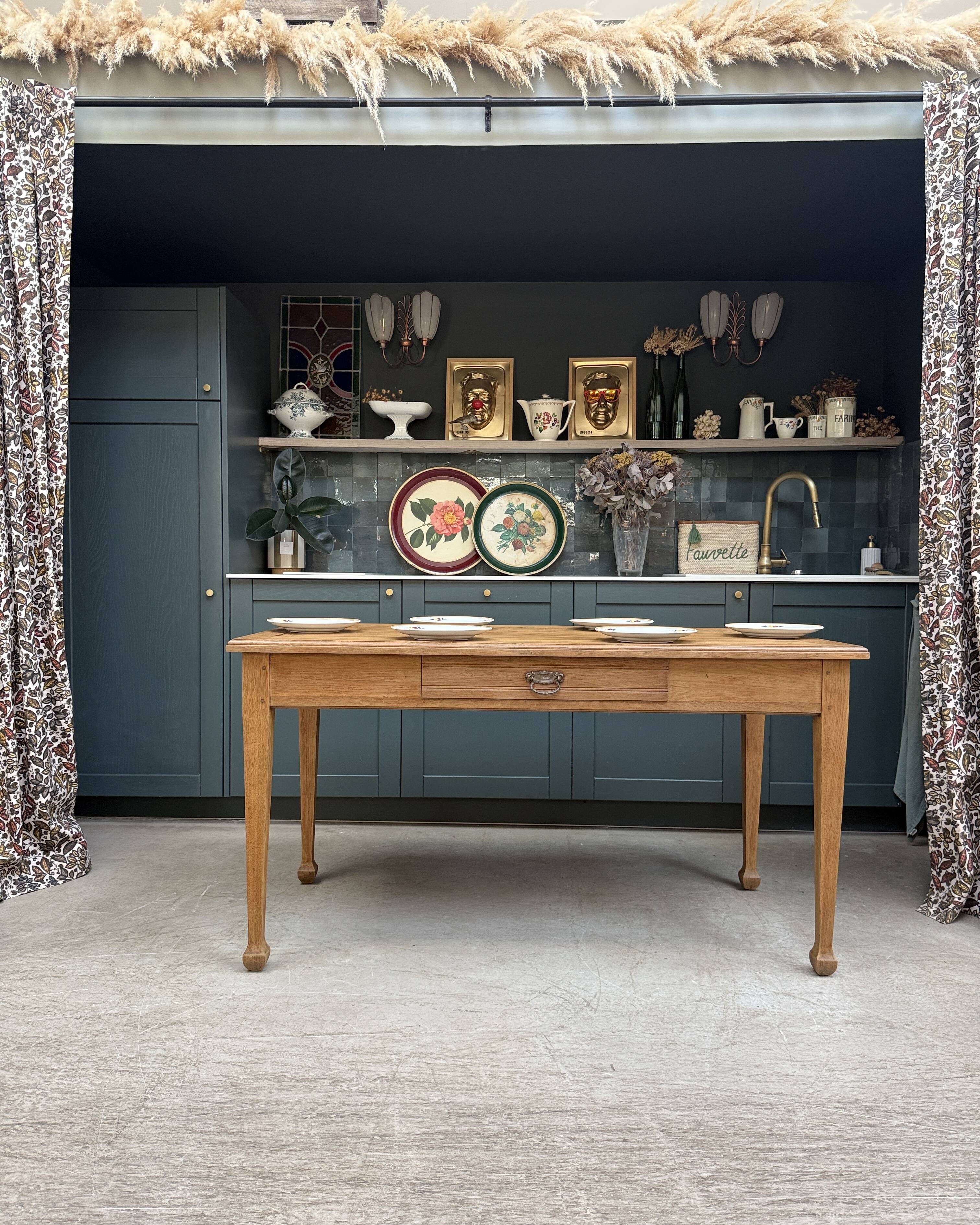 Antique solid oak table (renovated)