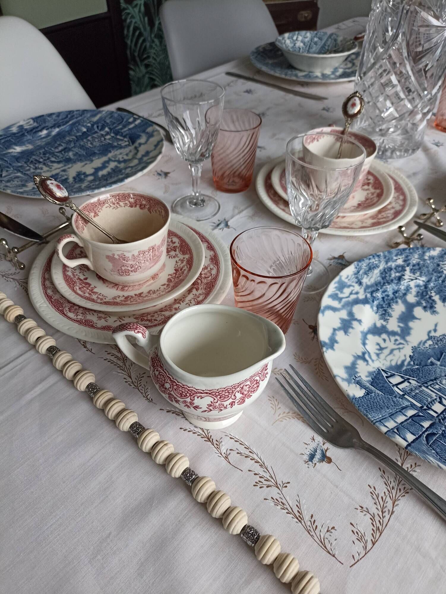 Staffordshire cups, saucers, plates and milk jar