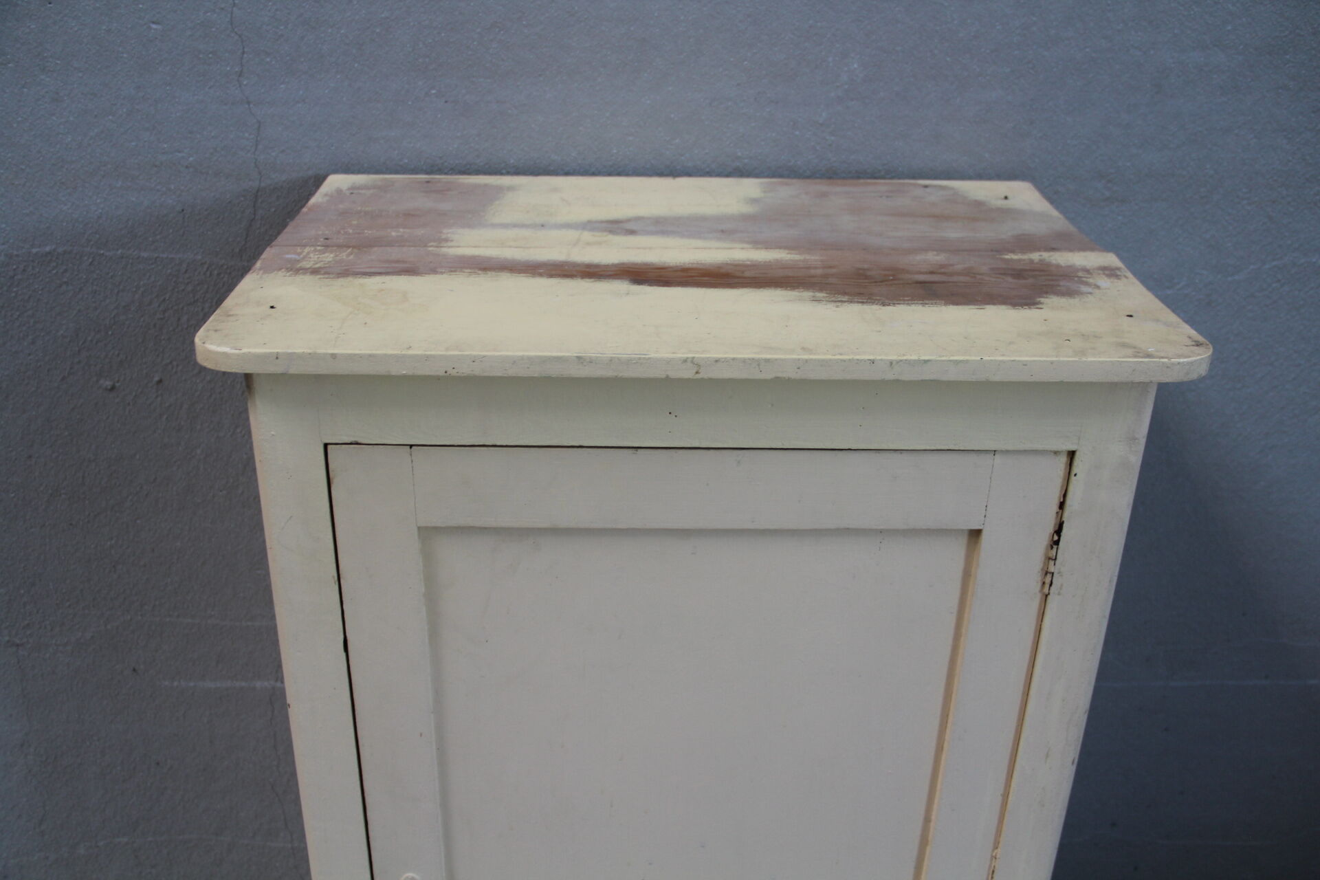 Jam maker furniture cabinet