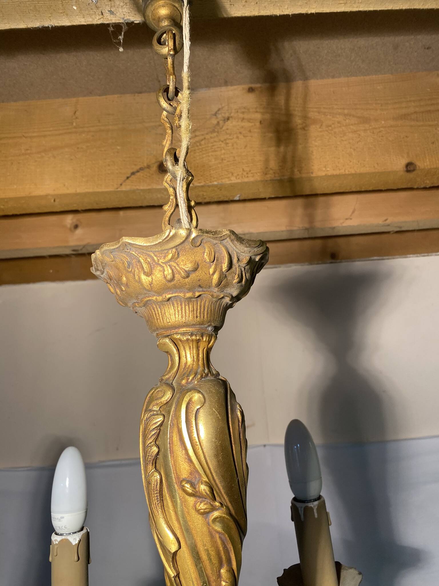 Vintage 6-Light Gold Brass Chandelier - Classic Style