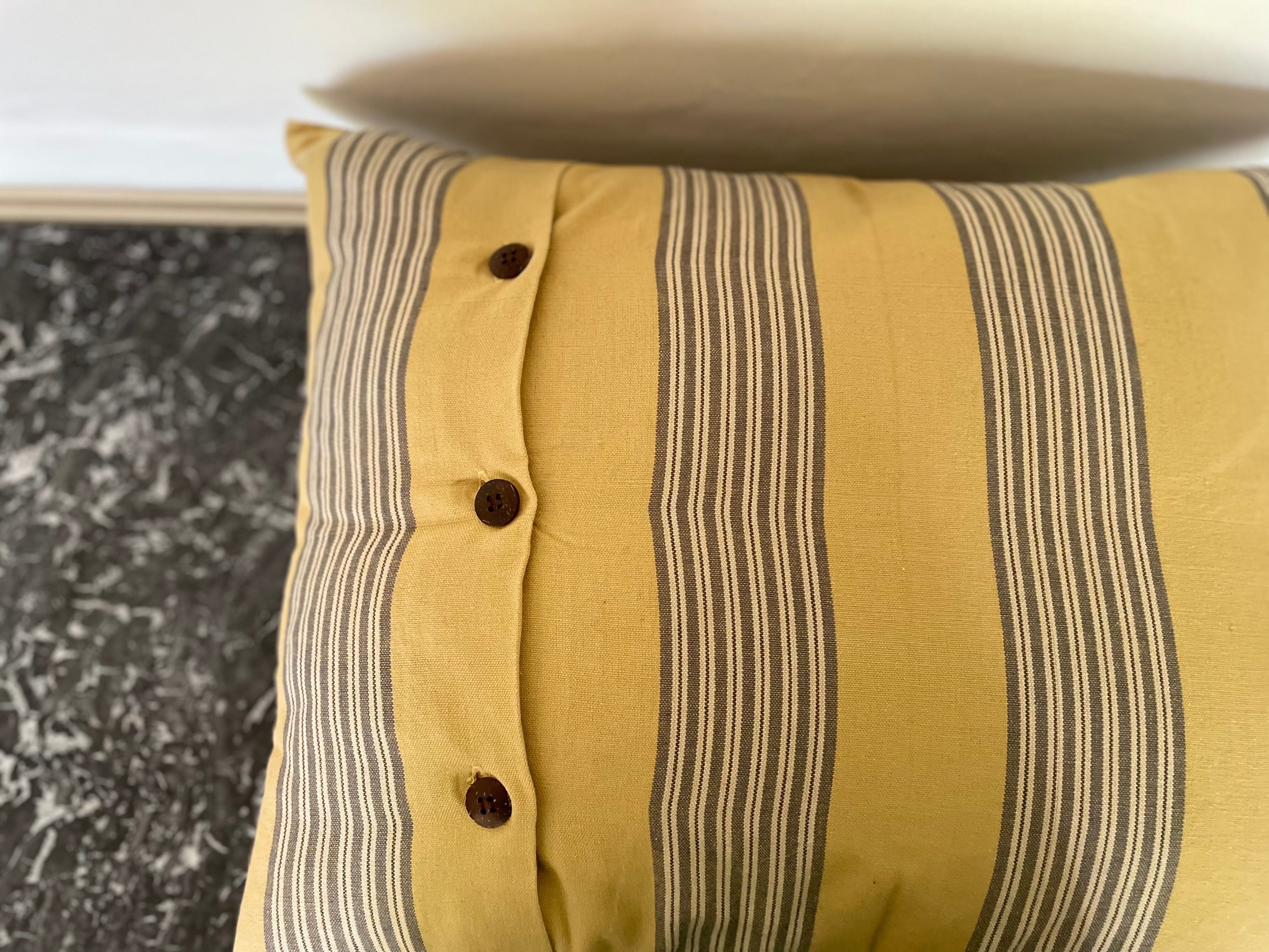 Coussin rayé