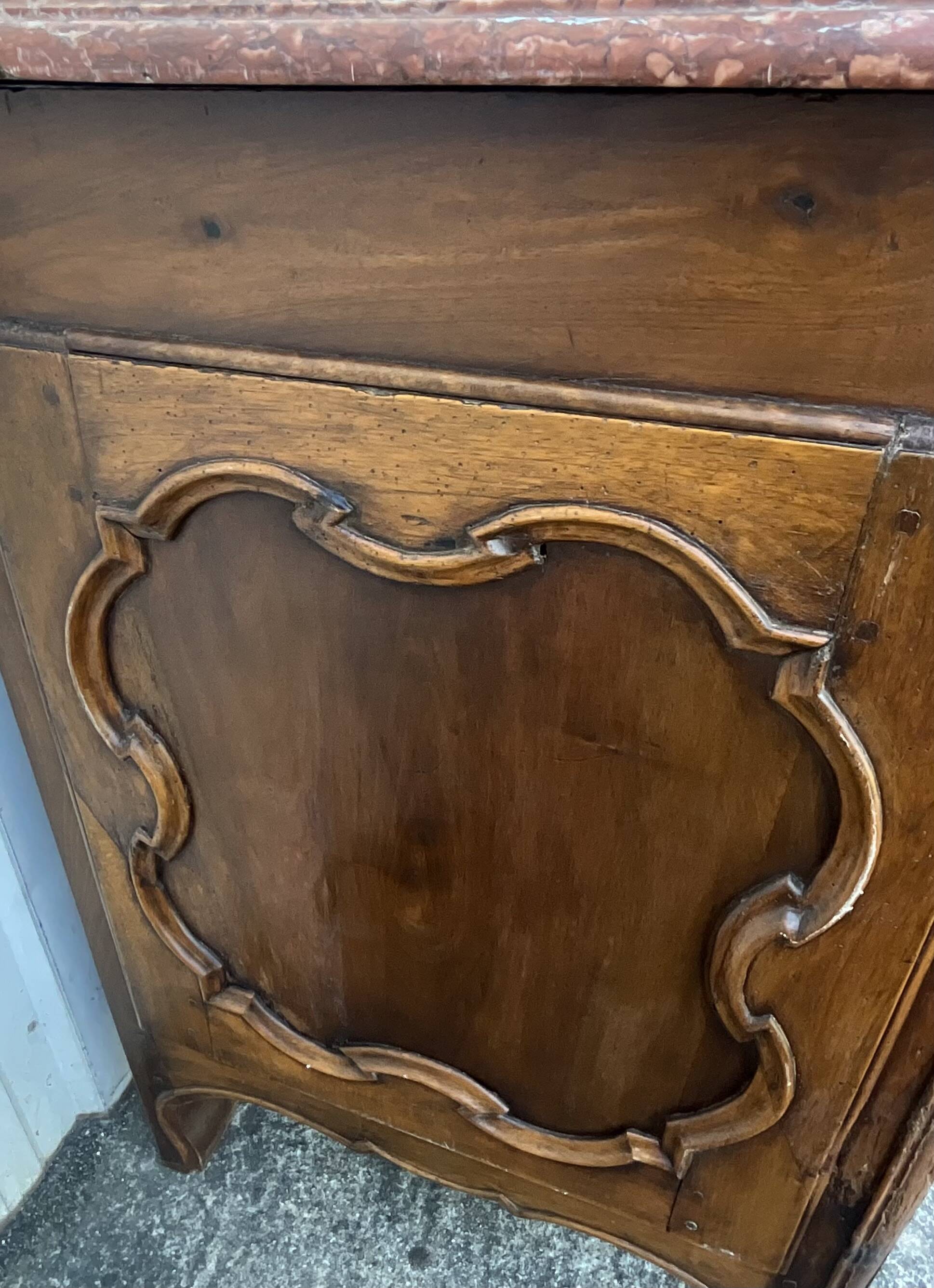 Louis XV Style Walnut Eel Chest of Drawers, Early 19th Century