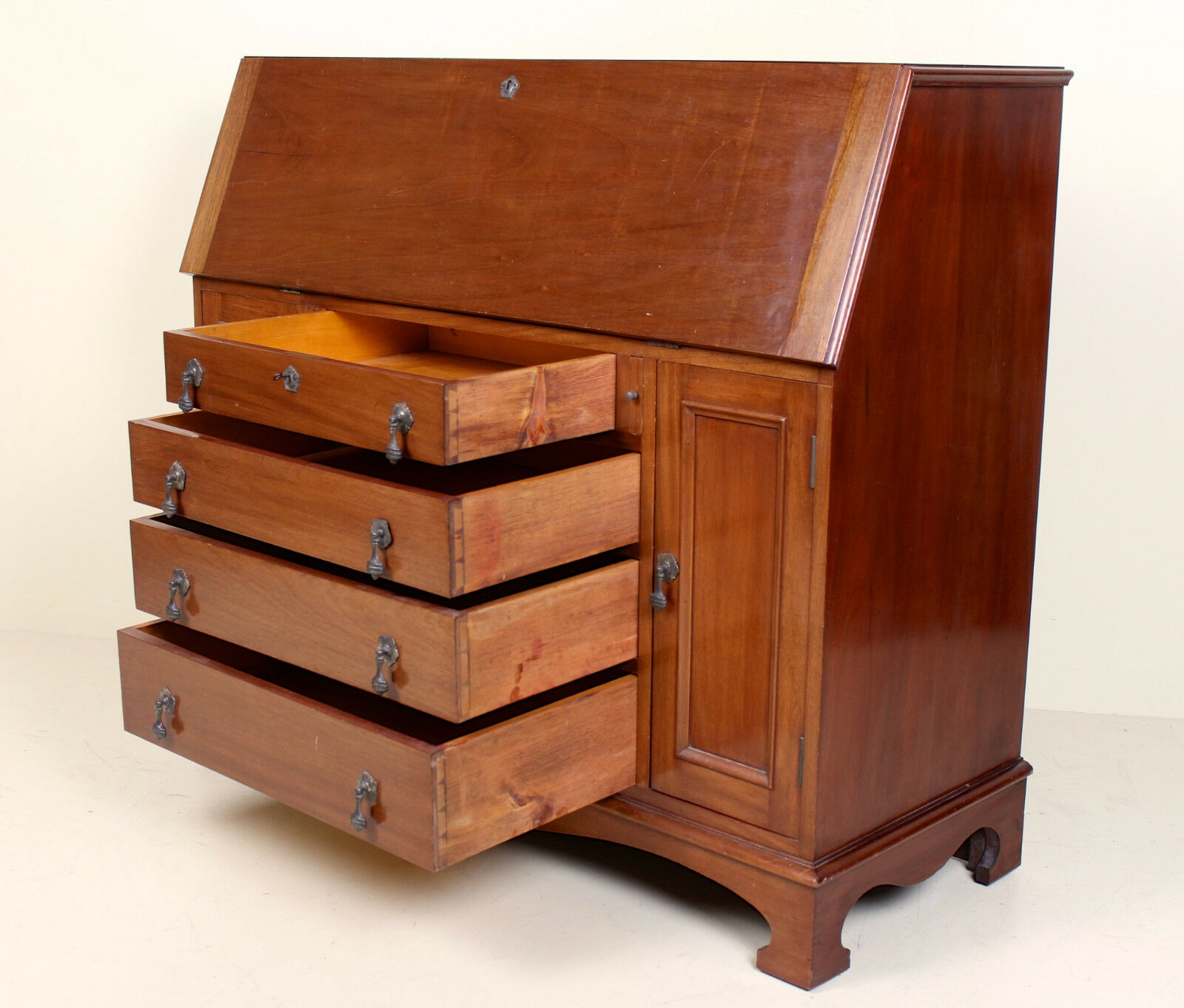 European Secretary of the early nineteenth century