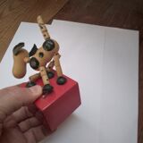 Chien Wakouwa en bois