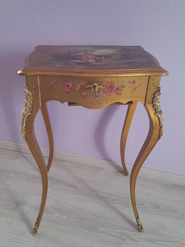 Table travailleuse en bois doré d'époque 19ème siècle