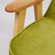 Fauteuil moderne en velours vert lime design par Chierowski