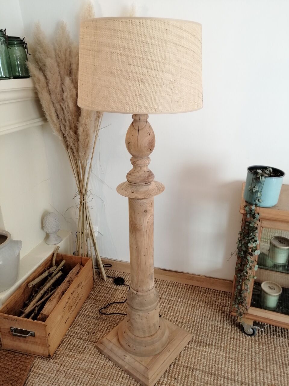Vintage wooden floor lamp revisited