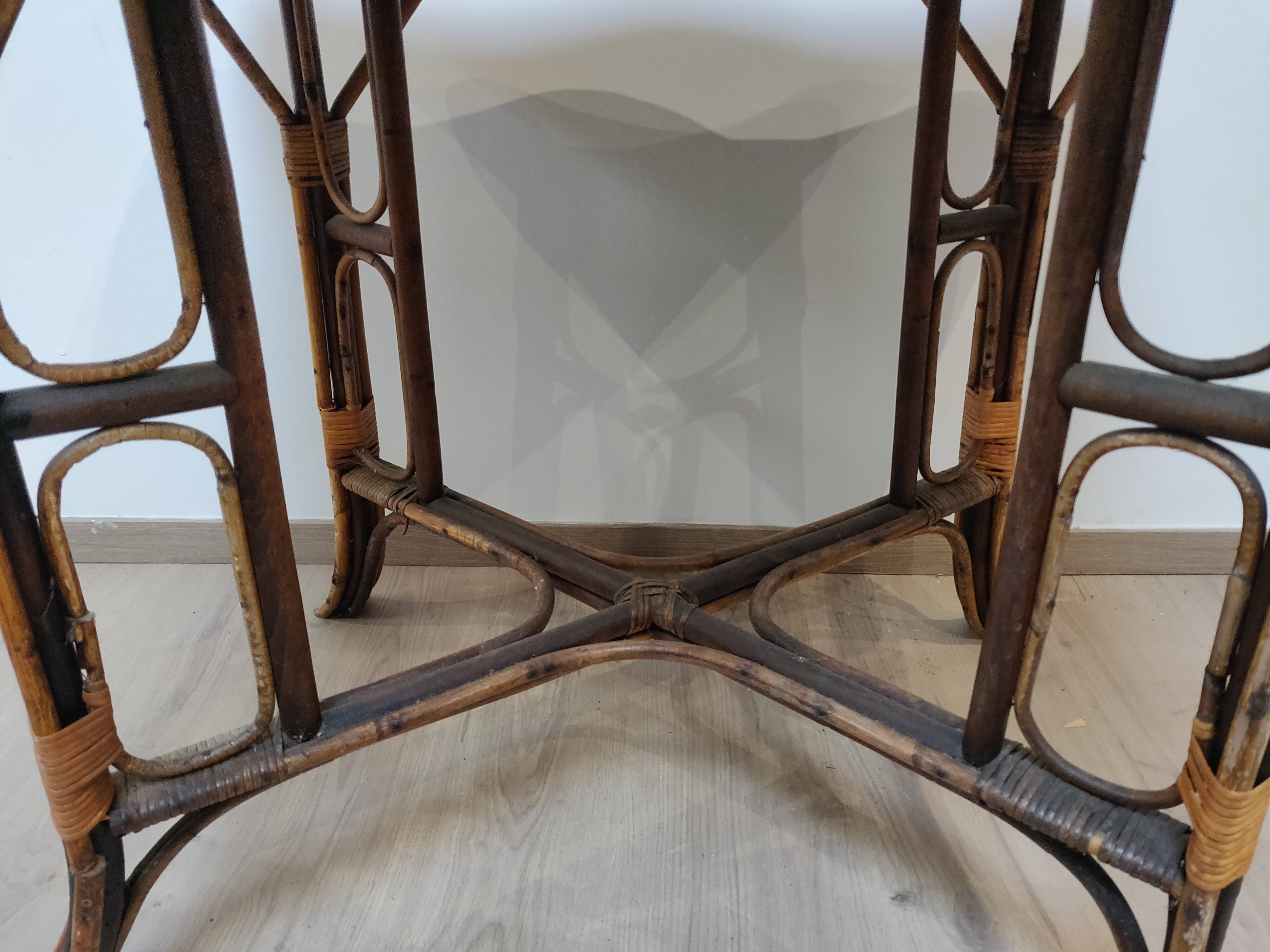 Table en rotin et bambou vintage