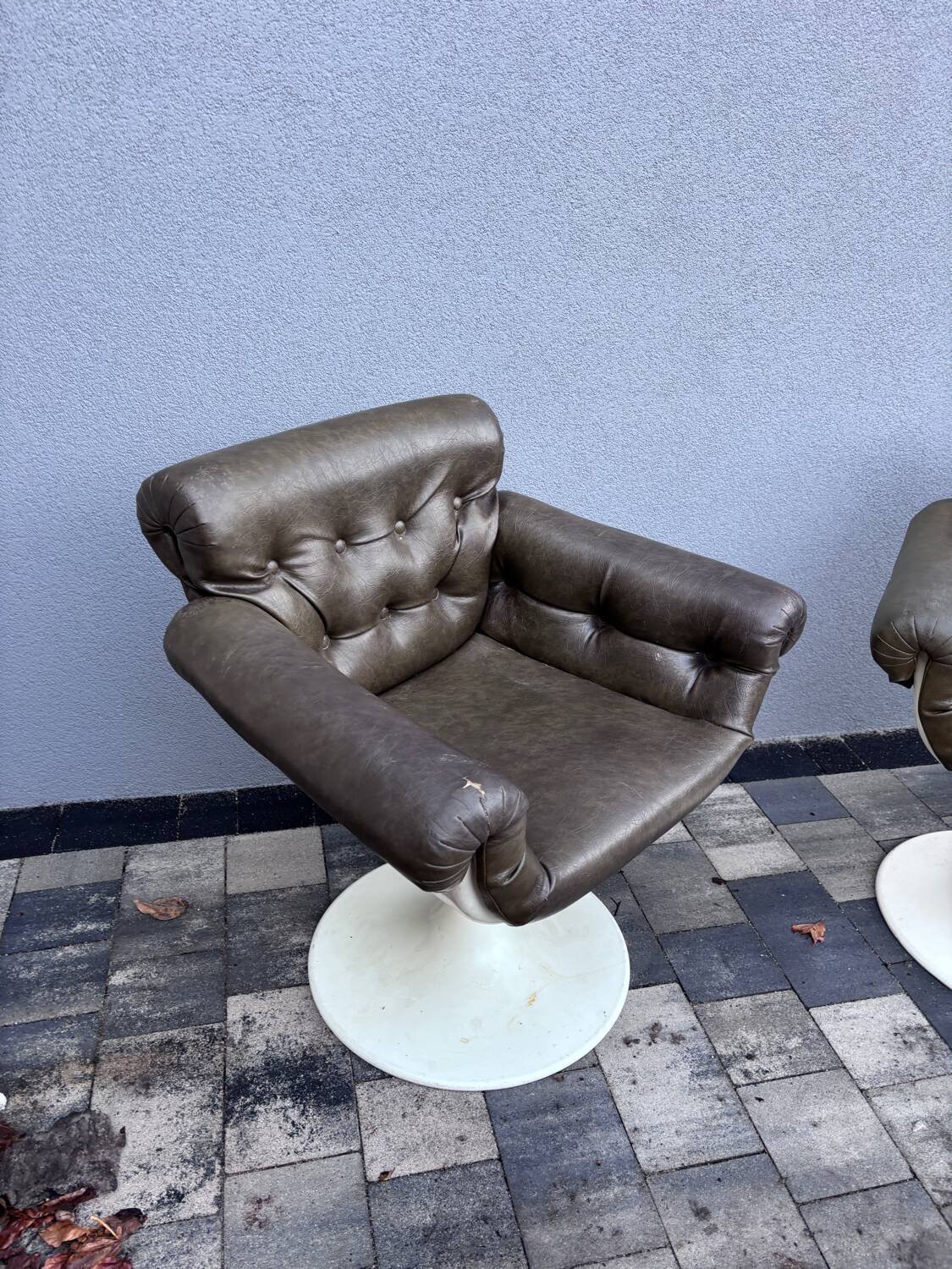 Pair of Tulip Chairs