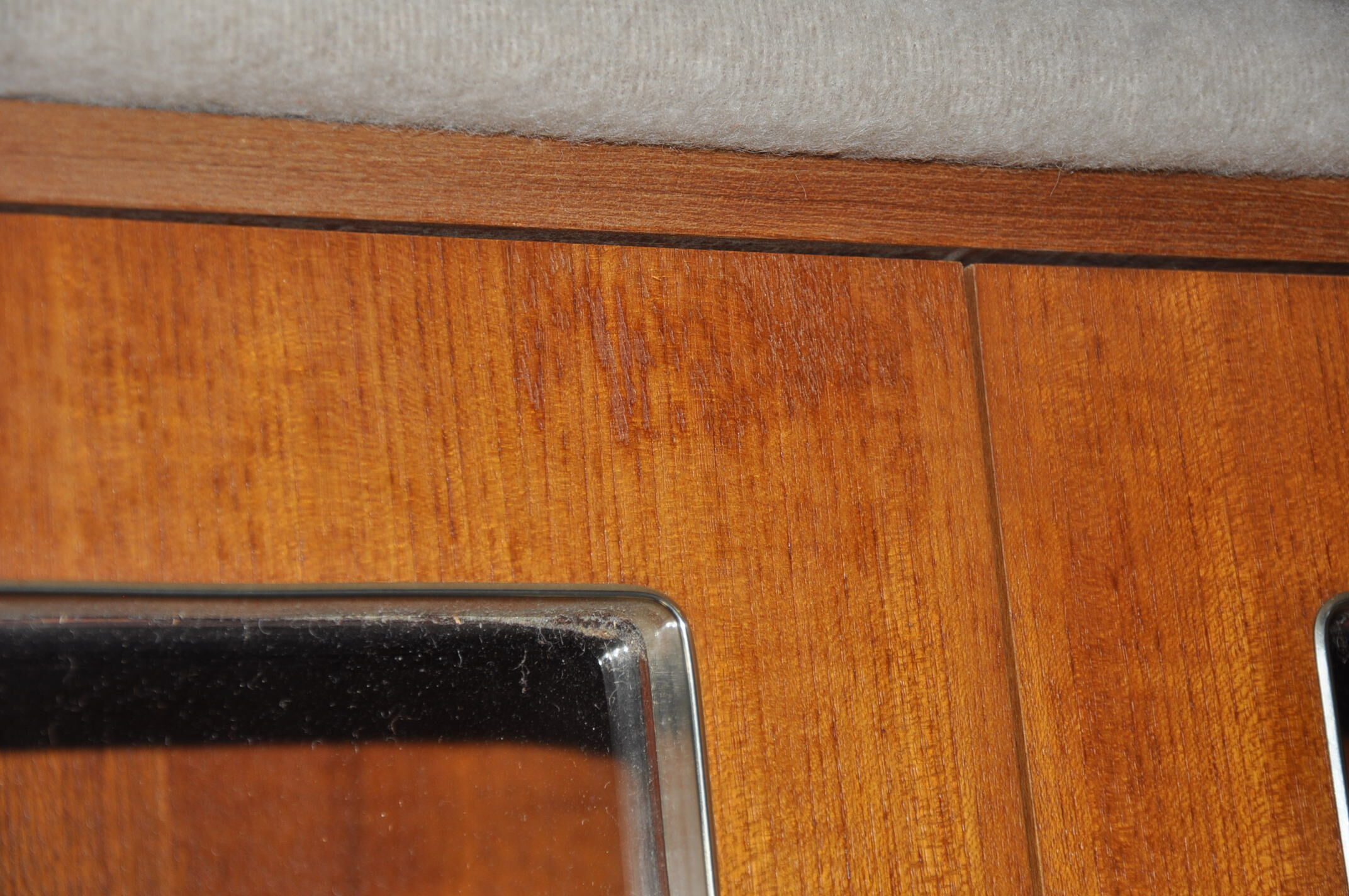 Scandinavian-style library