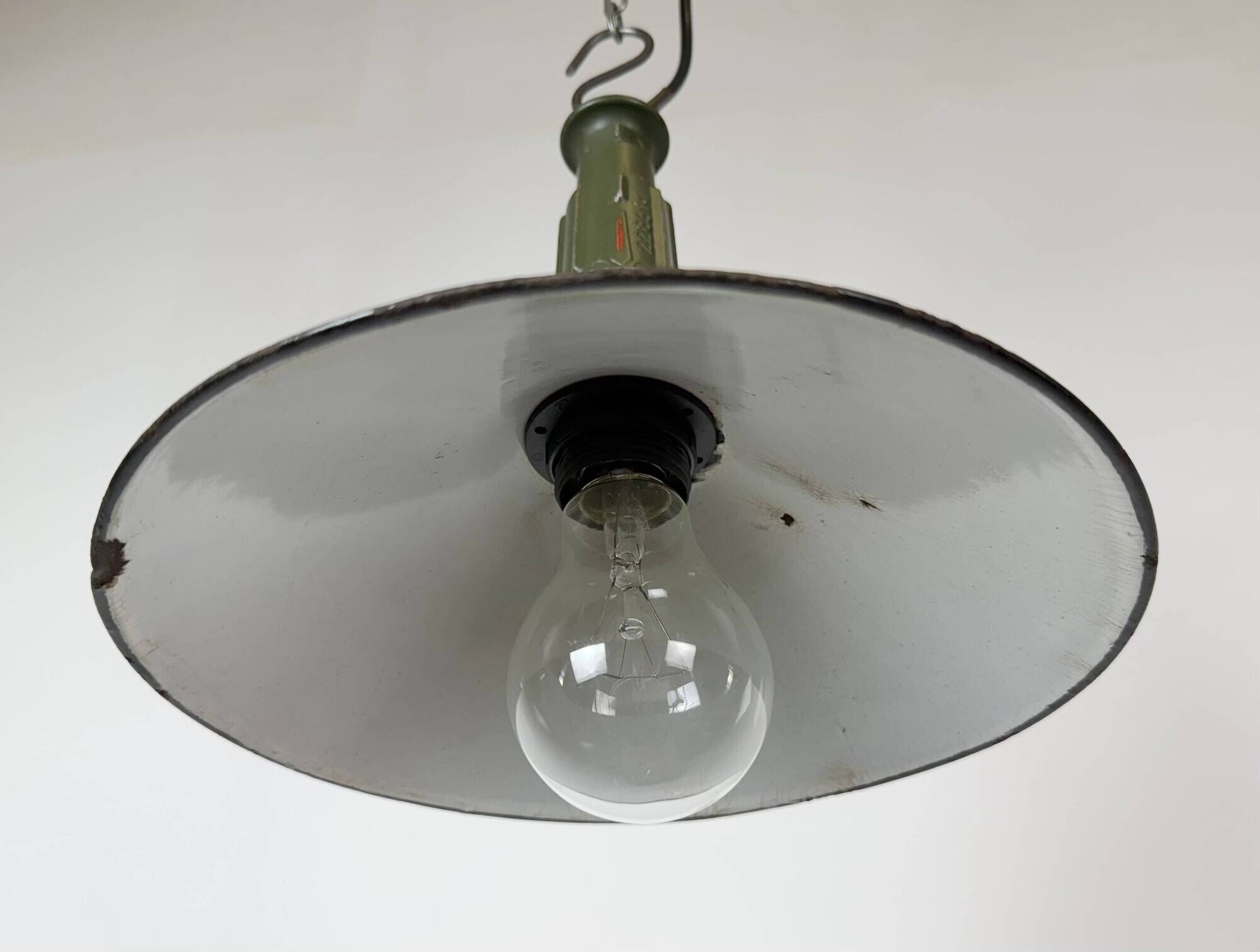 Industrial Green Enamel Military Pendant Lamp with Cast Aluminium Top, 1960