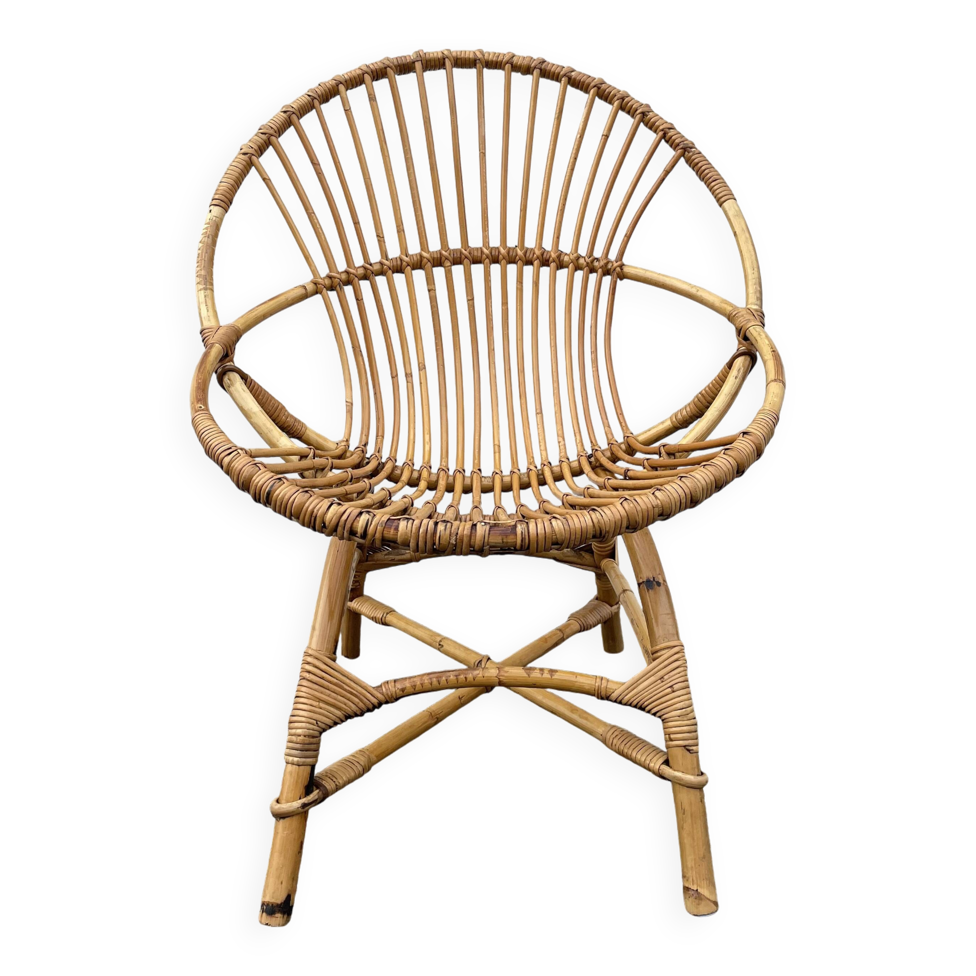 Rattan basket chair
