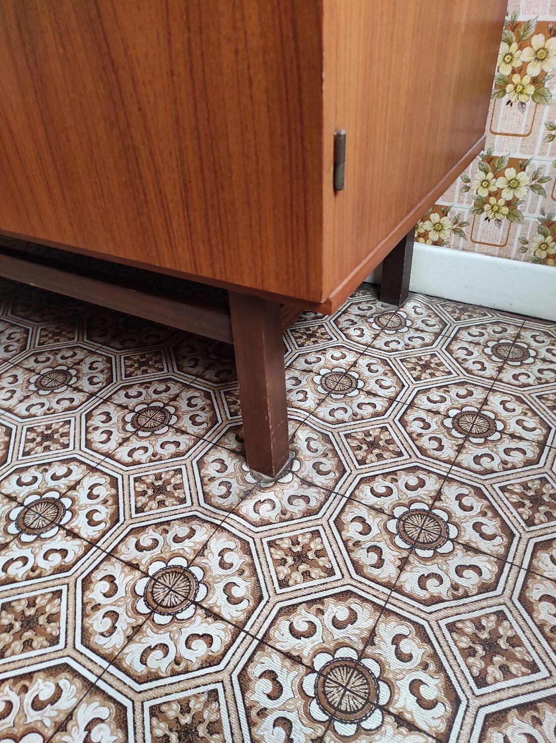 Scandinavian style 2 door wardrobe