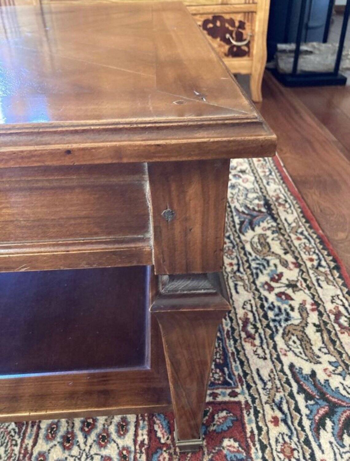 Coffee table in solid walnut – Versailles Parquet marquetry – Louis style