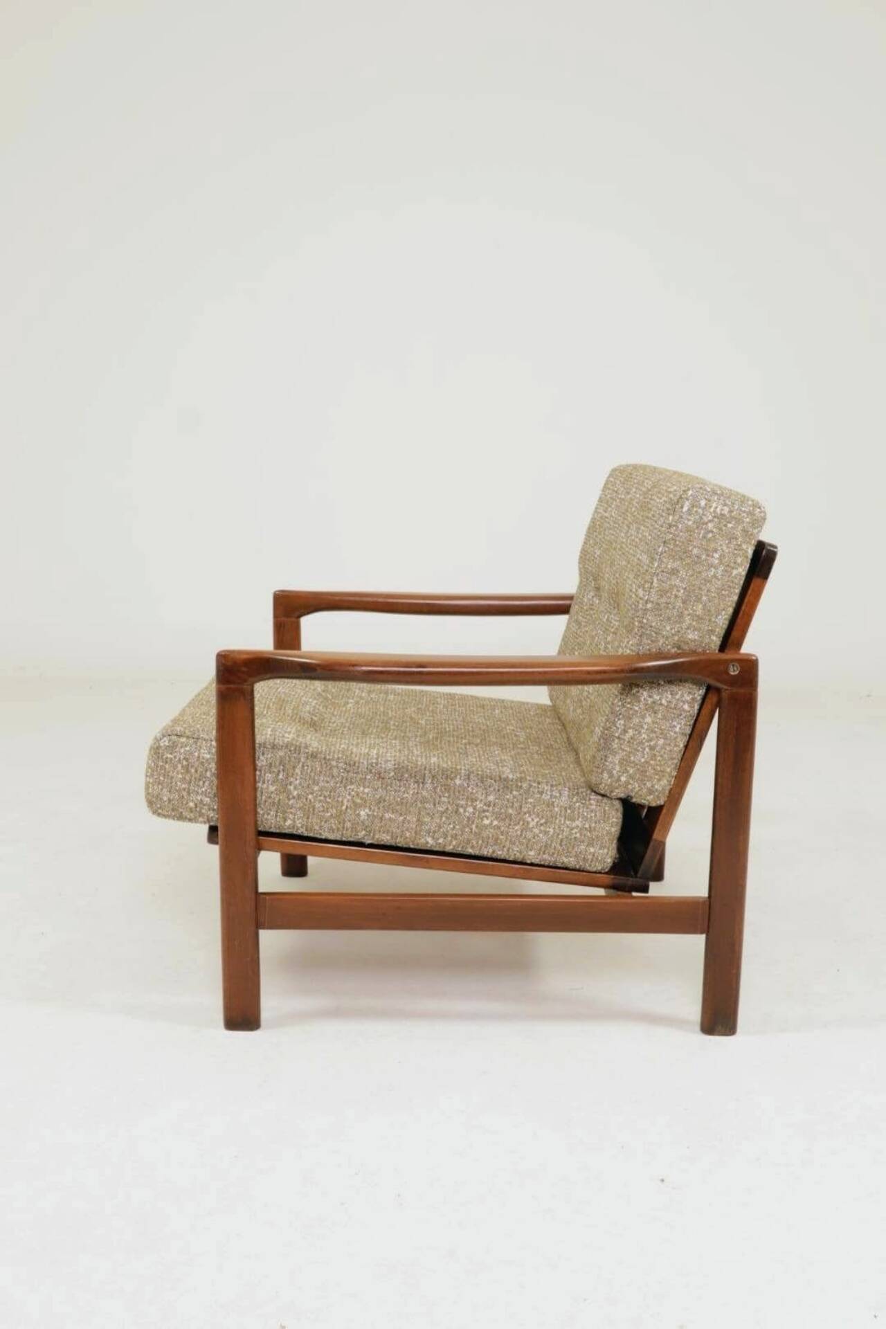 Fauteuil vintage en tissu chiné beige moutarde et olive, Pologne 1960