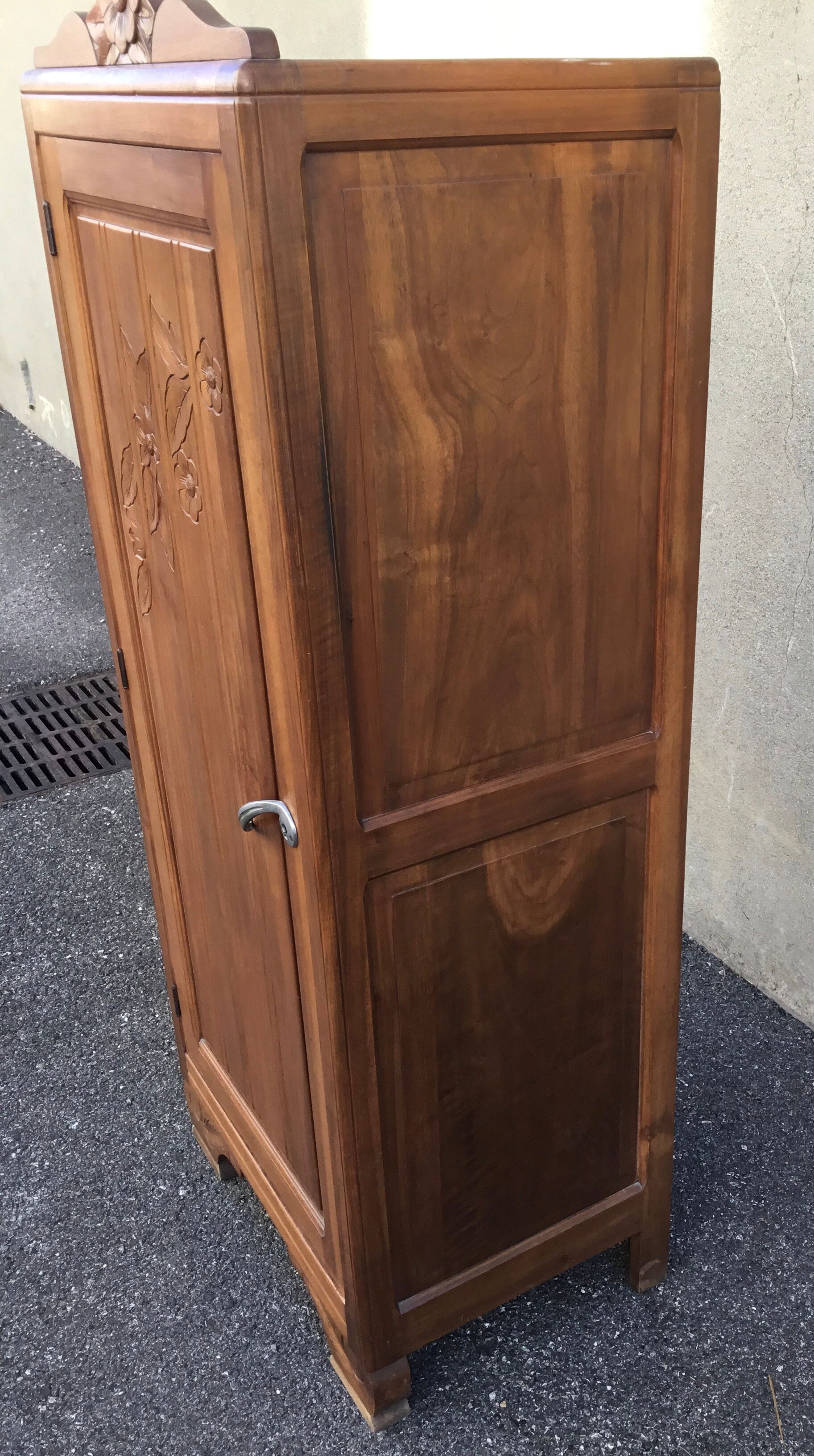 Art Deco wardrobe