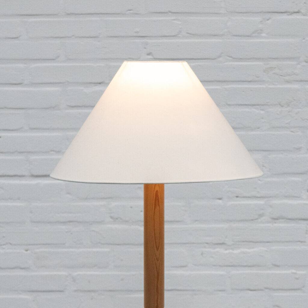 Pine floor lamp Solbackens Svarveri 1970s
