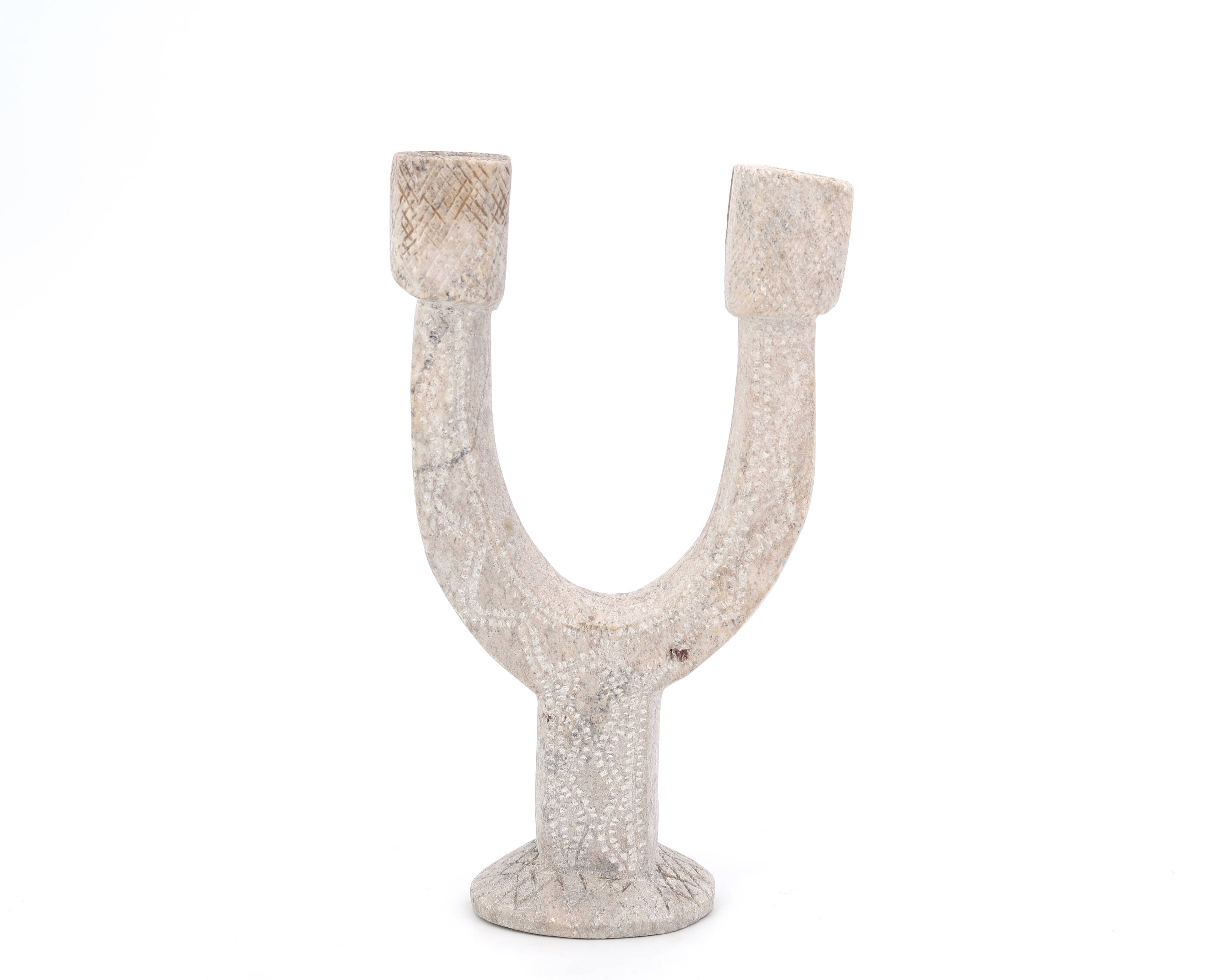Bougeoir Marocain en pierre sculptée, années 70