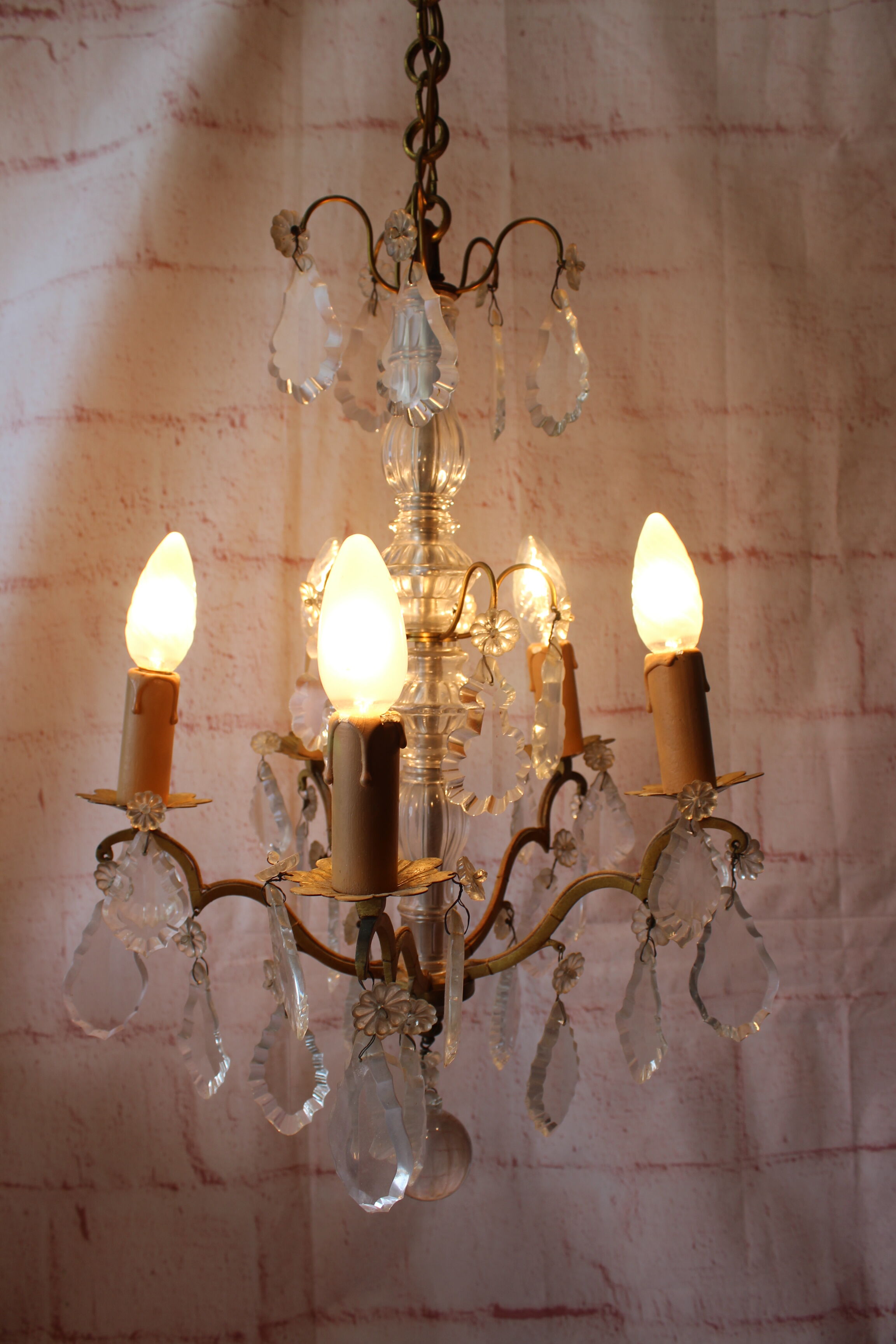 Baroque chandelier with crystal tassels