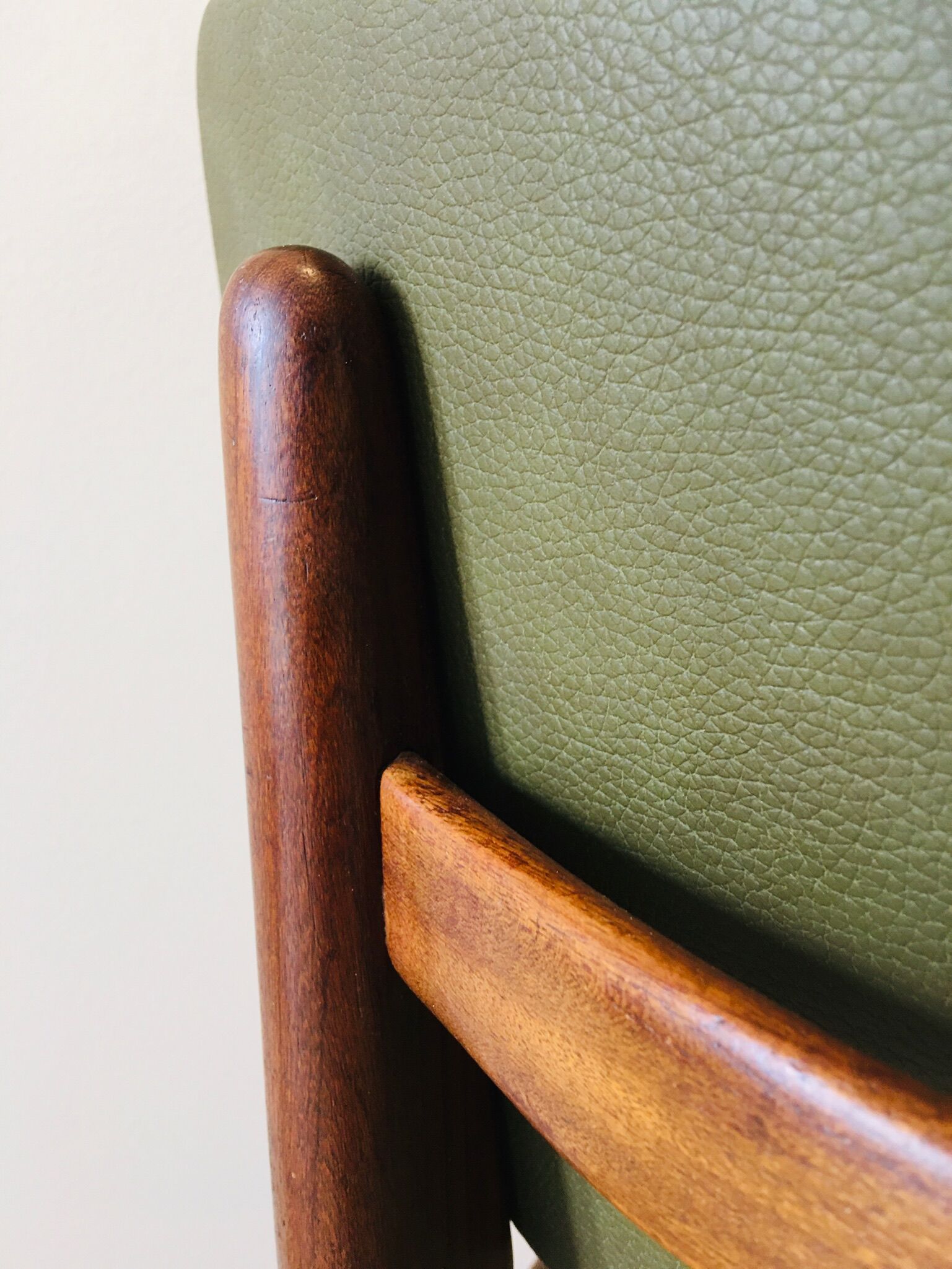 Chaise par Louis van Teeffelen