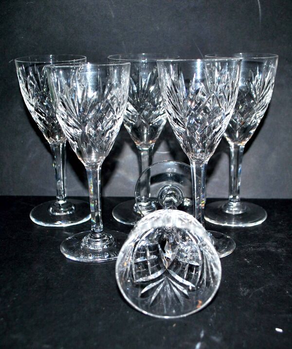 Lot de 6 verres à vin Chantilly en cristal taillé signé de Saint-Louis 14cm