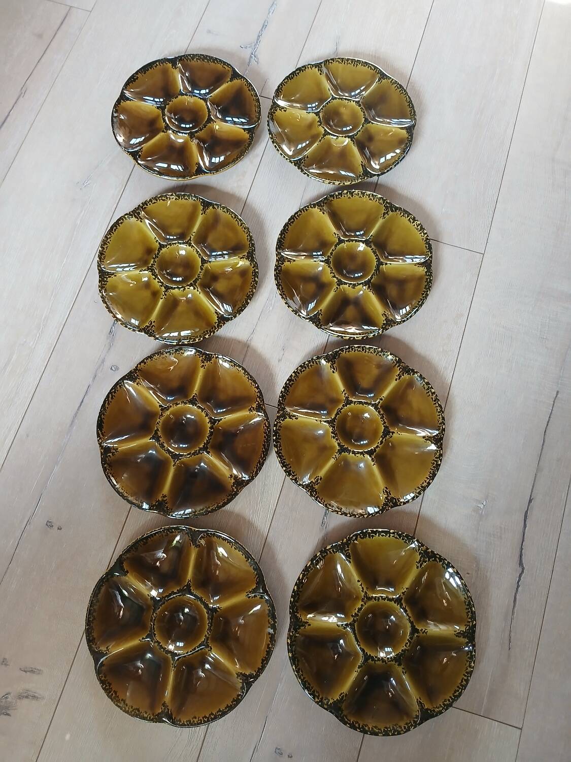 8 old GIEN oyster plates + 2 serving dishes