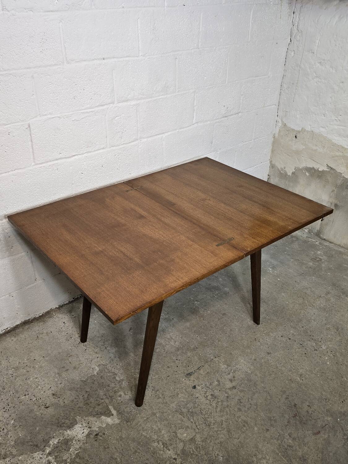 1950s Scandinavian extendable table