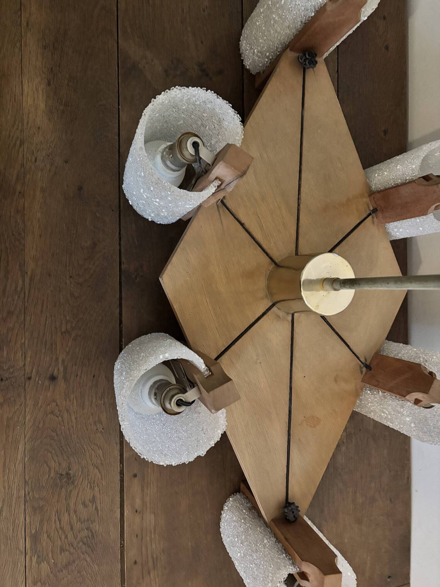 Vintage Scandinavian chandelier 6 lights – Wood and frosted Perspex – 1960s/70s
