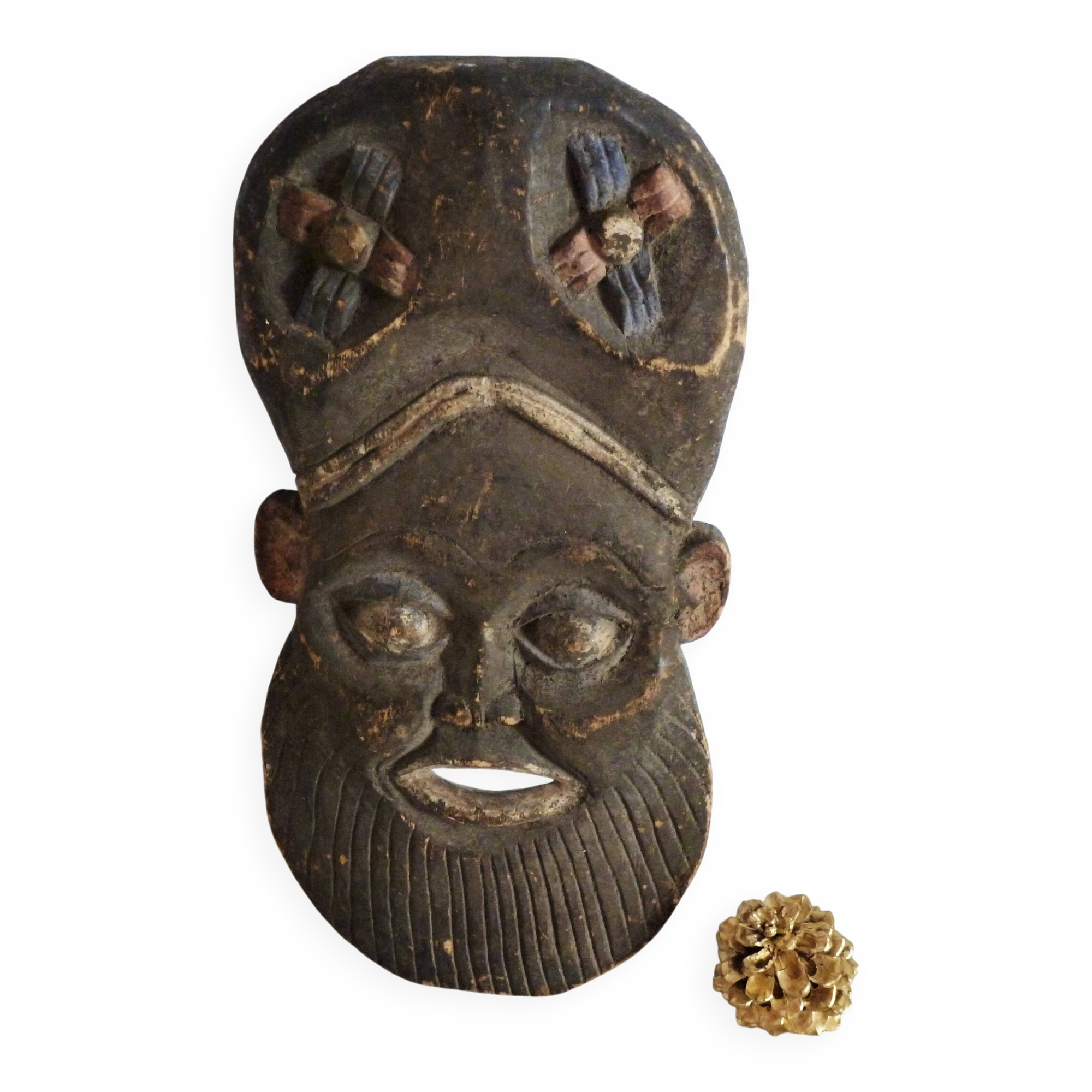 African mask, Hand-carved African wooden mask.