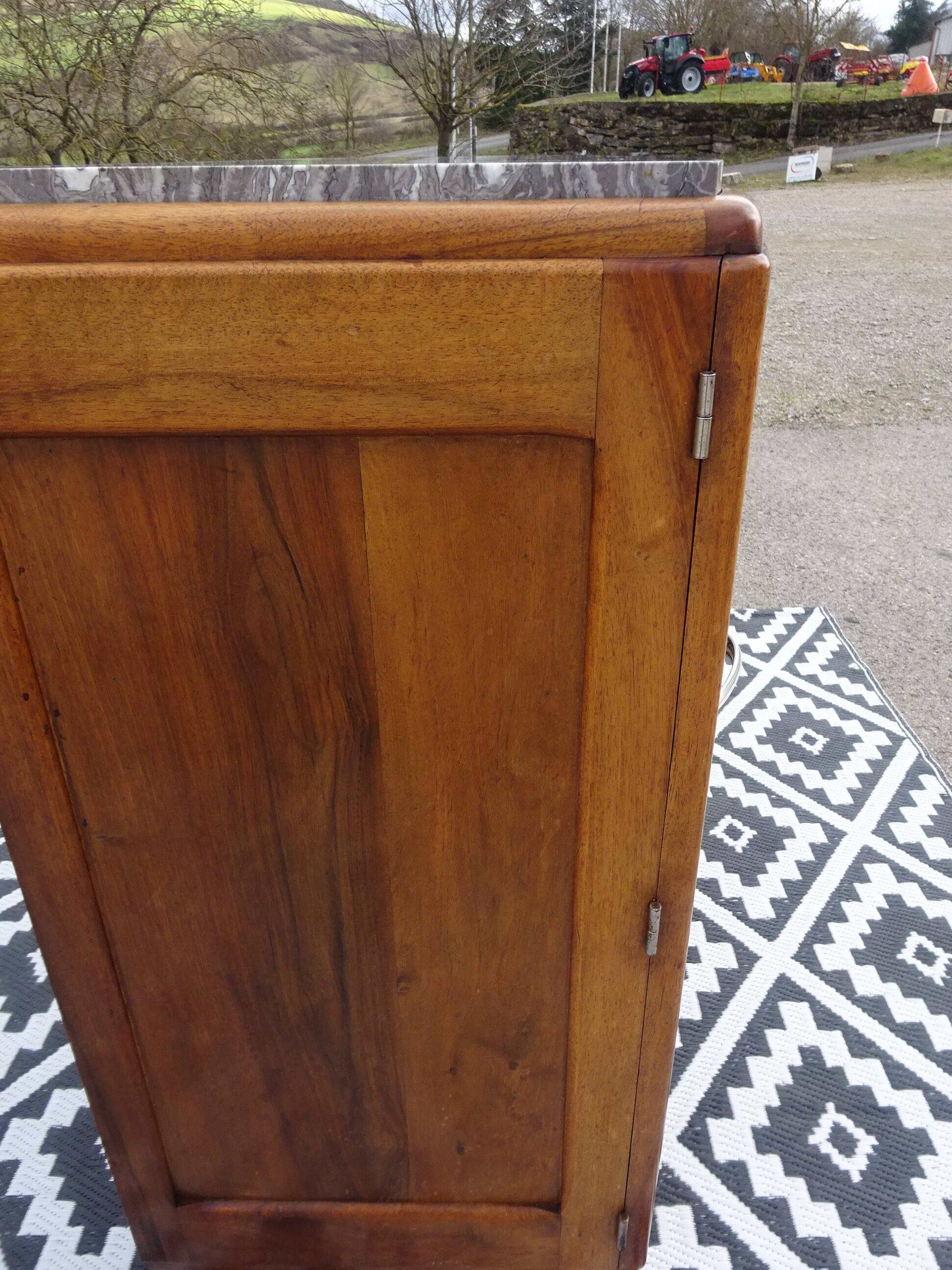 Art Deco sideboard in light walnut, grey/white marble