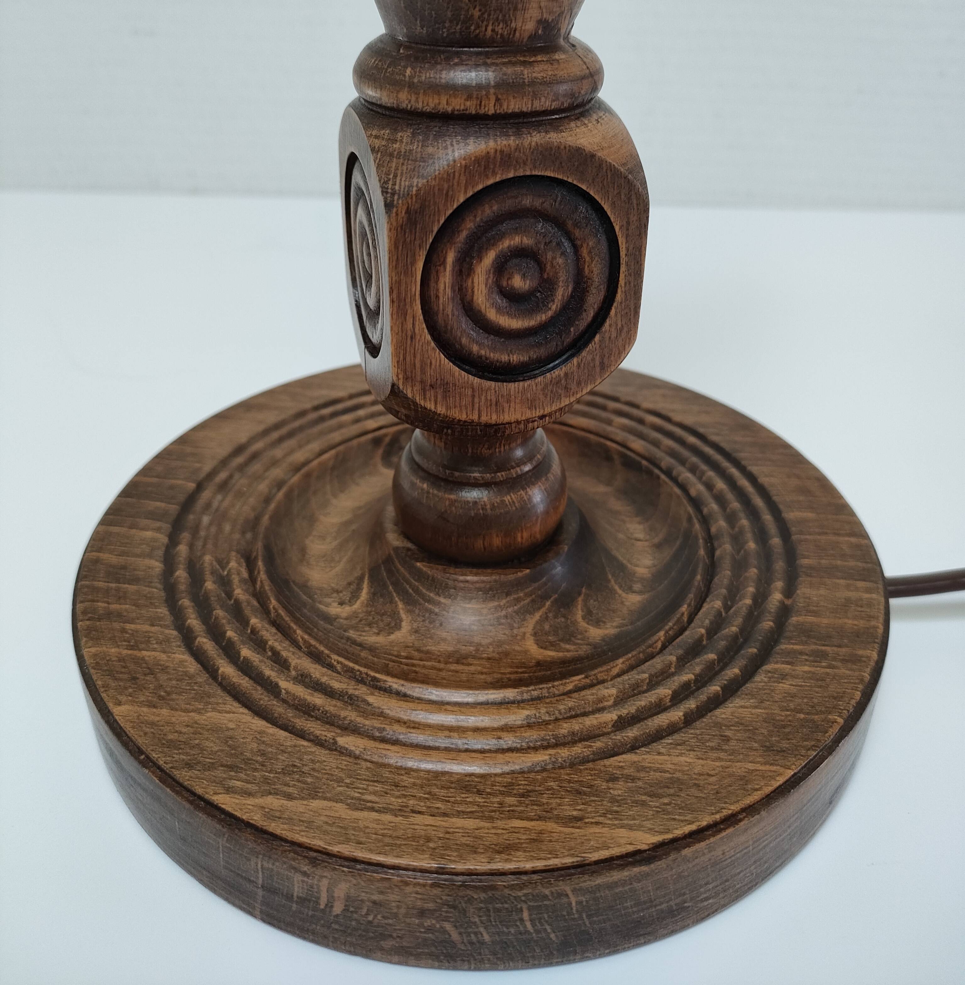 Solid wood lamp decorated with vintage hollow circles
