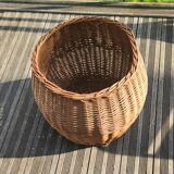 Wicker planter