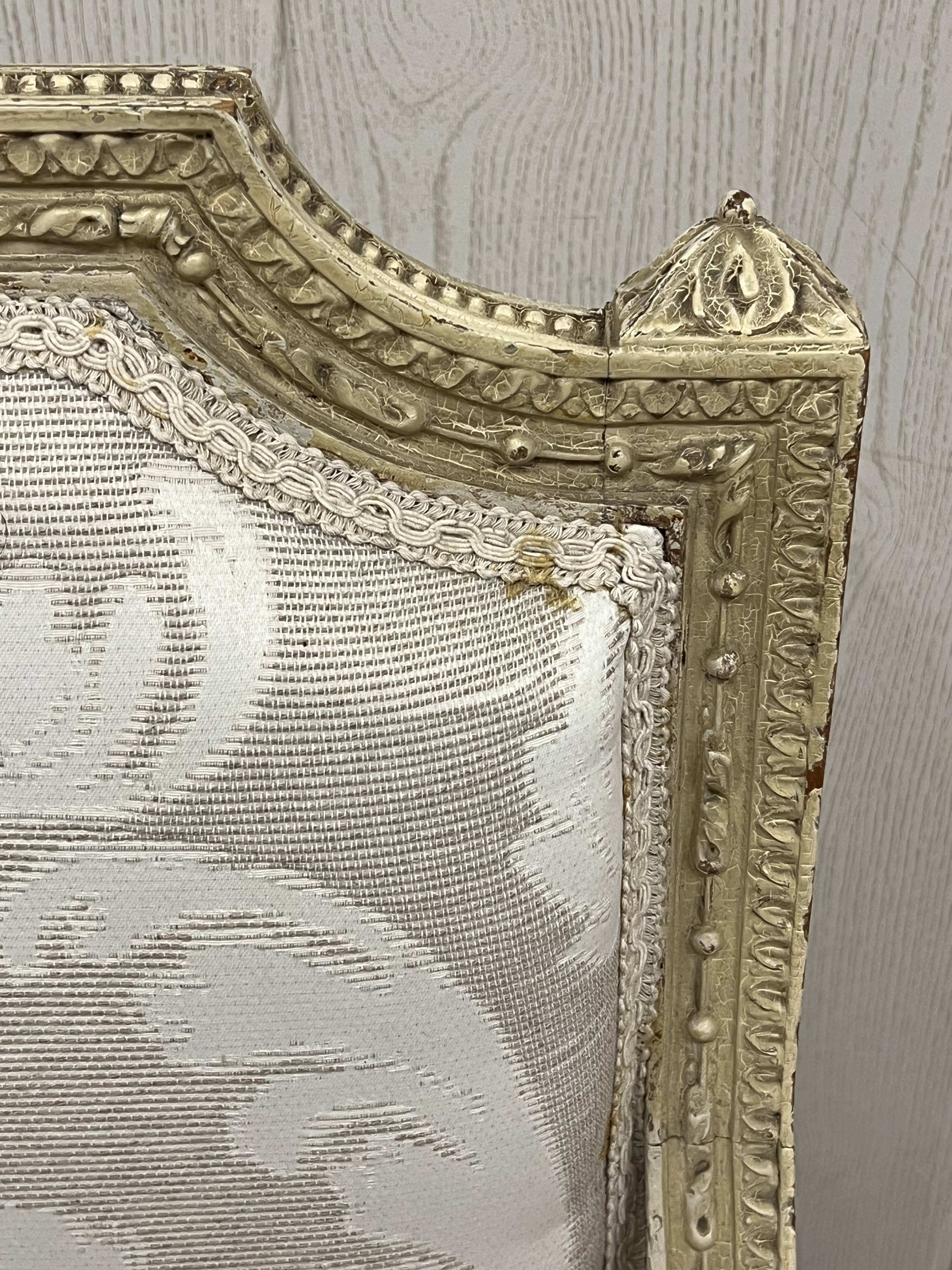 Salon style Louis XVI