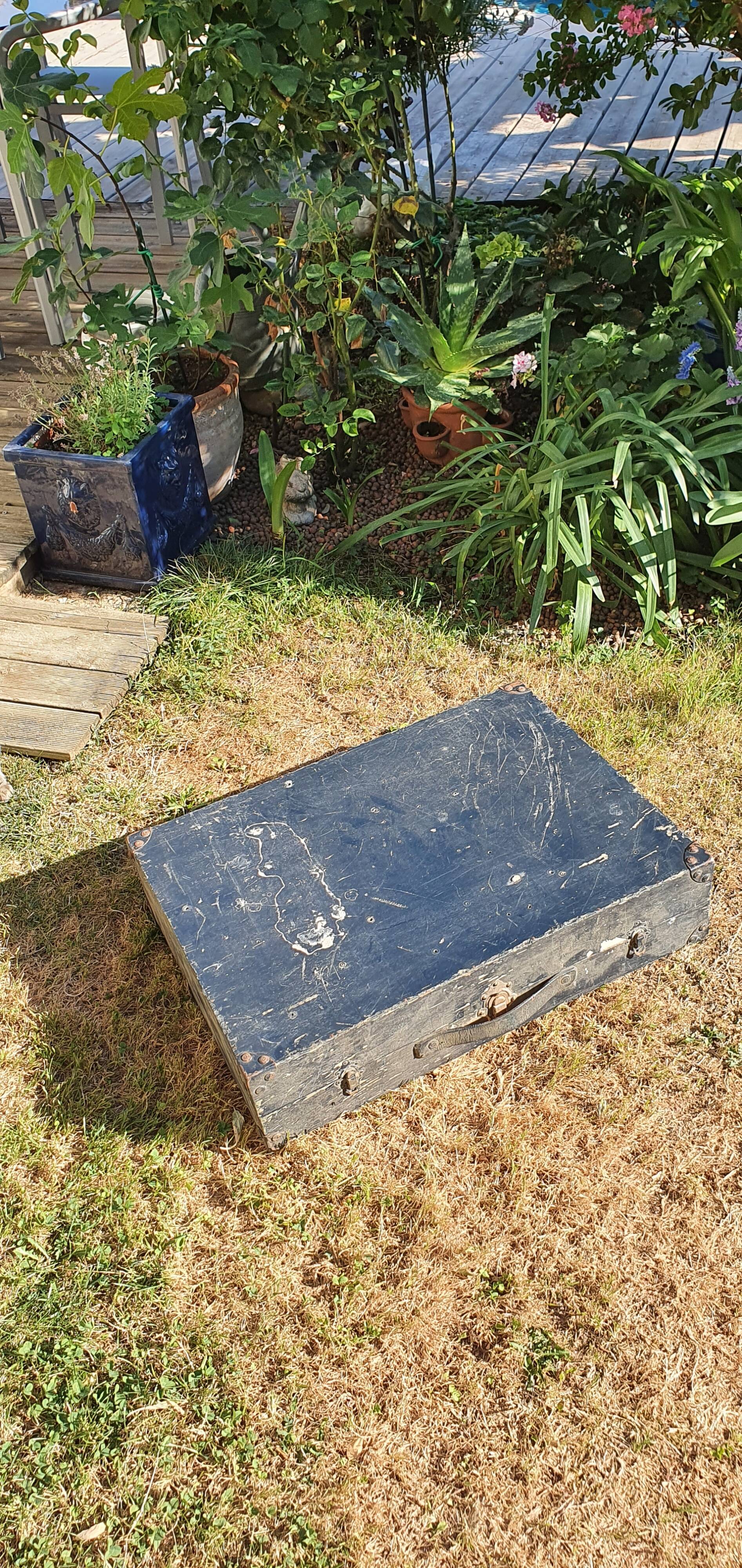Wooden box