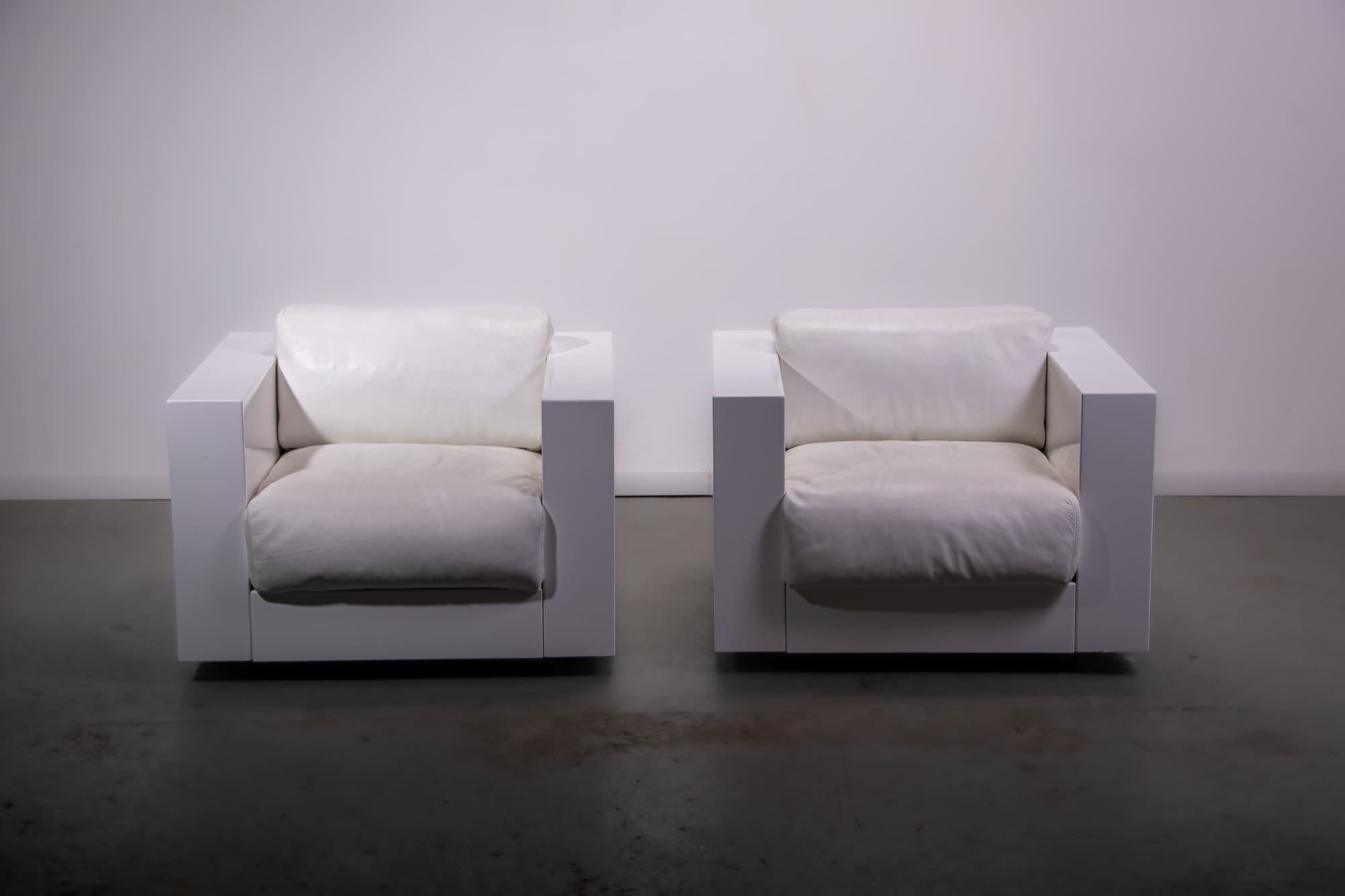 Saratoga armchairs by Lella and Massimo Vignelli for Poltronova