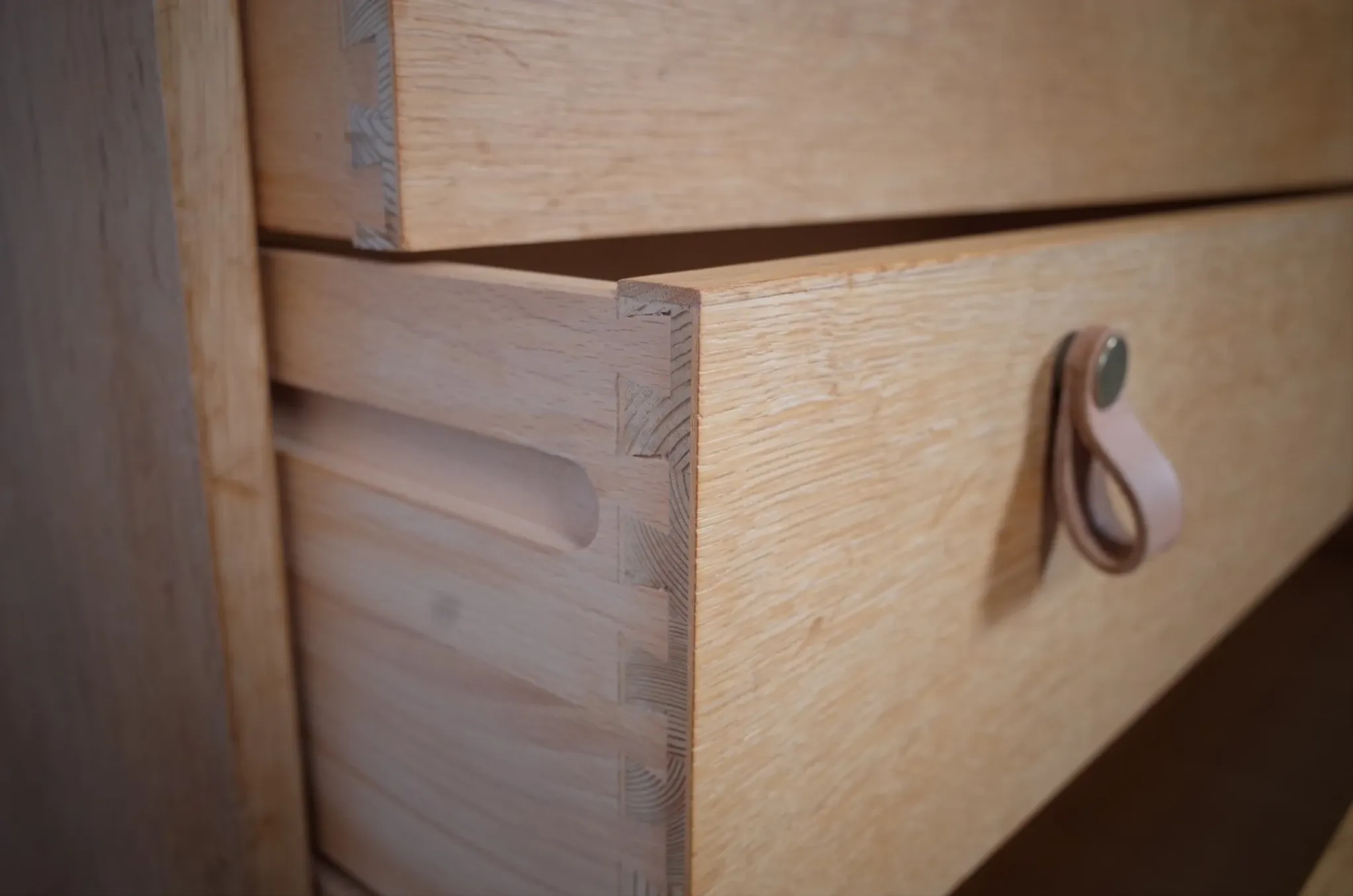 2 commodes Søborg en chêne scandinave