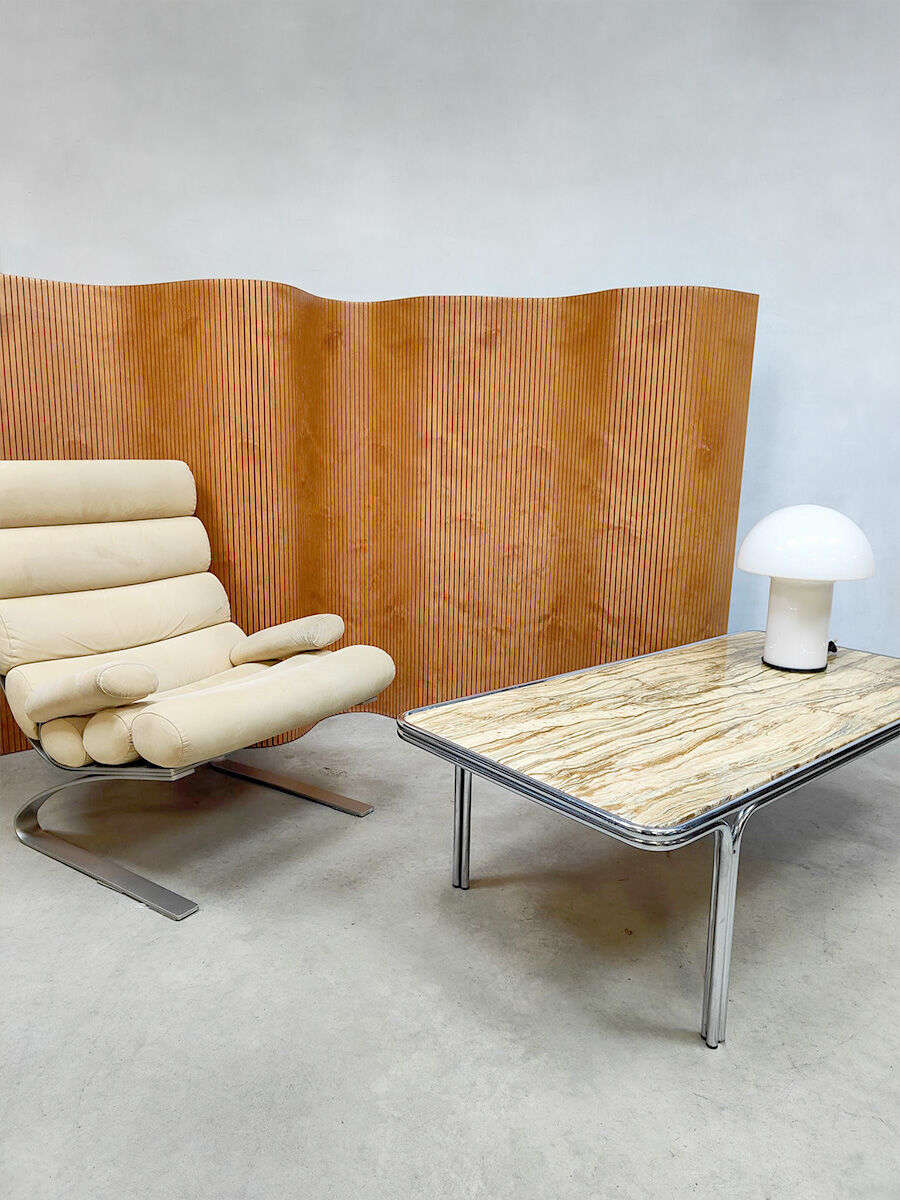 Table basse en marbre vintage 'style Bauhaus'