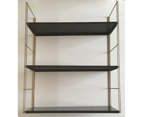 String shelf with twisted golden frame
