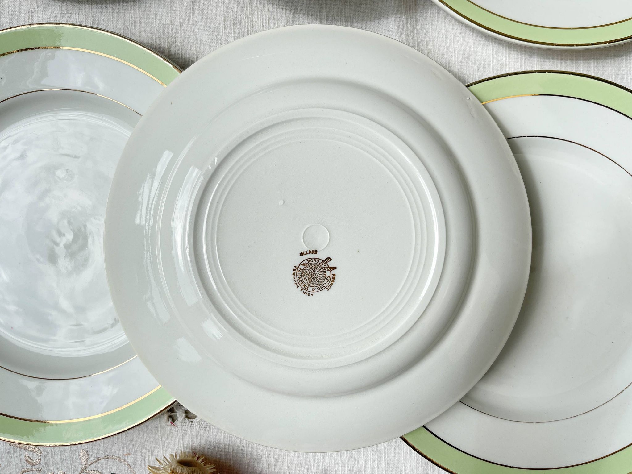 6 Vintage French Orchies "VILLARS" dinner plates 1950 white green gold