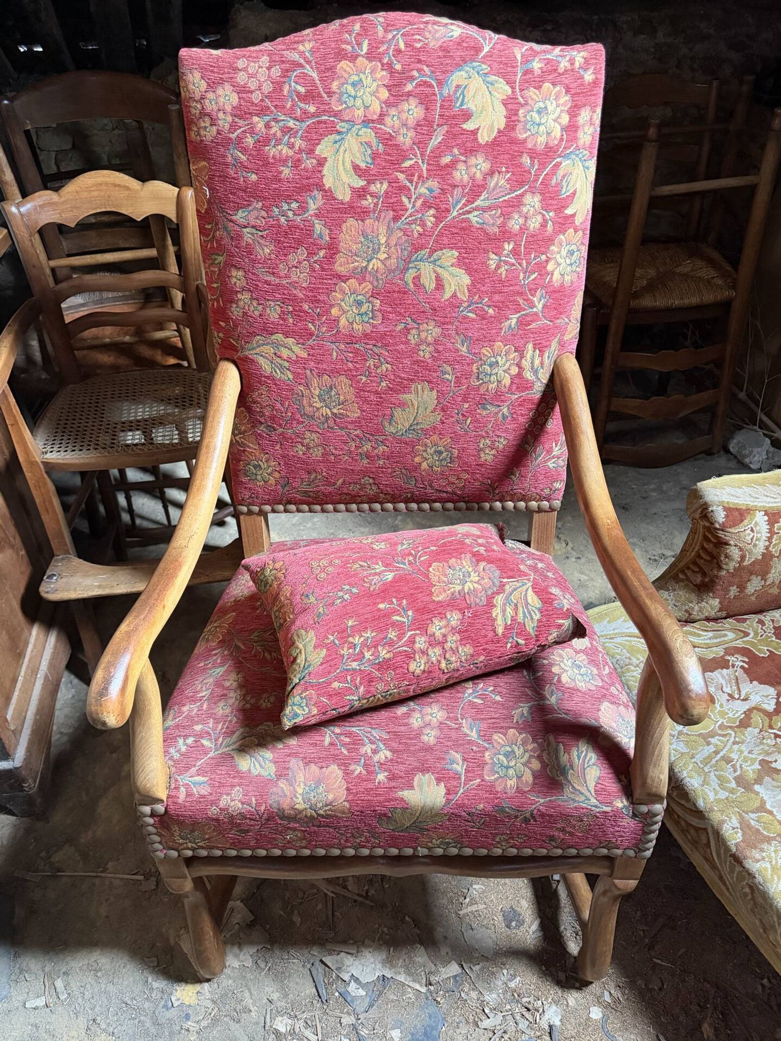 Pair of antique wooden armchairs – floral fabric + matching cushion